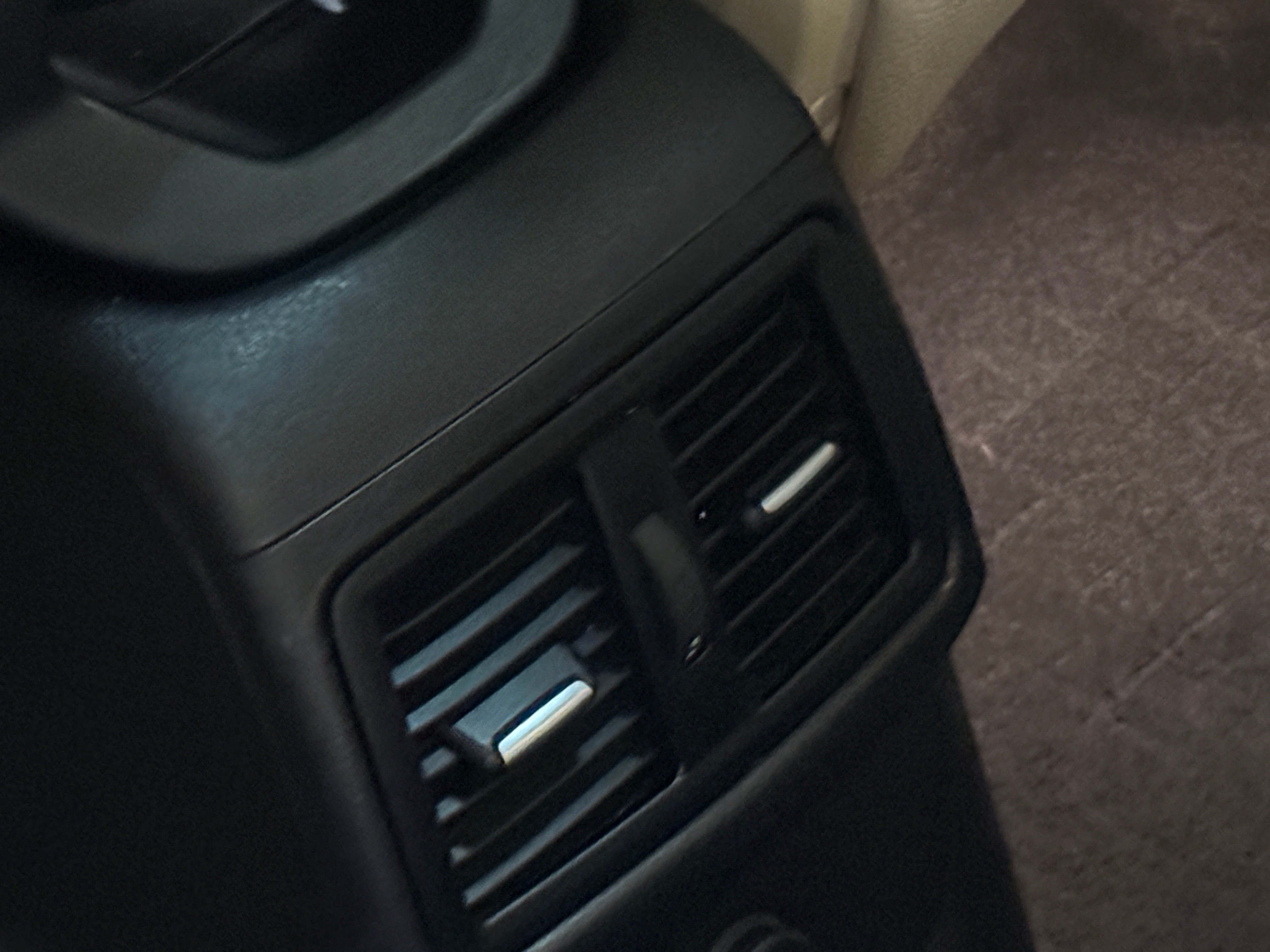 2016 BMW X1 28i - Photo 2