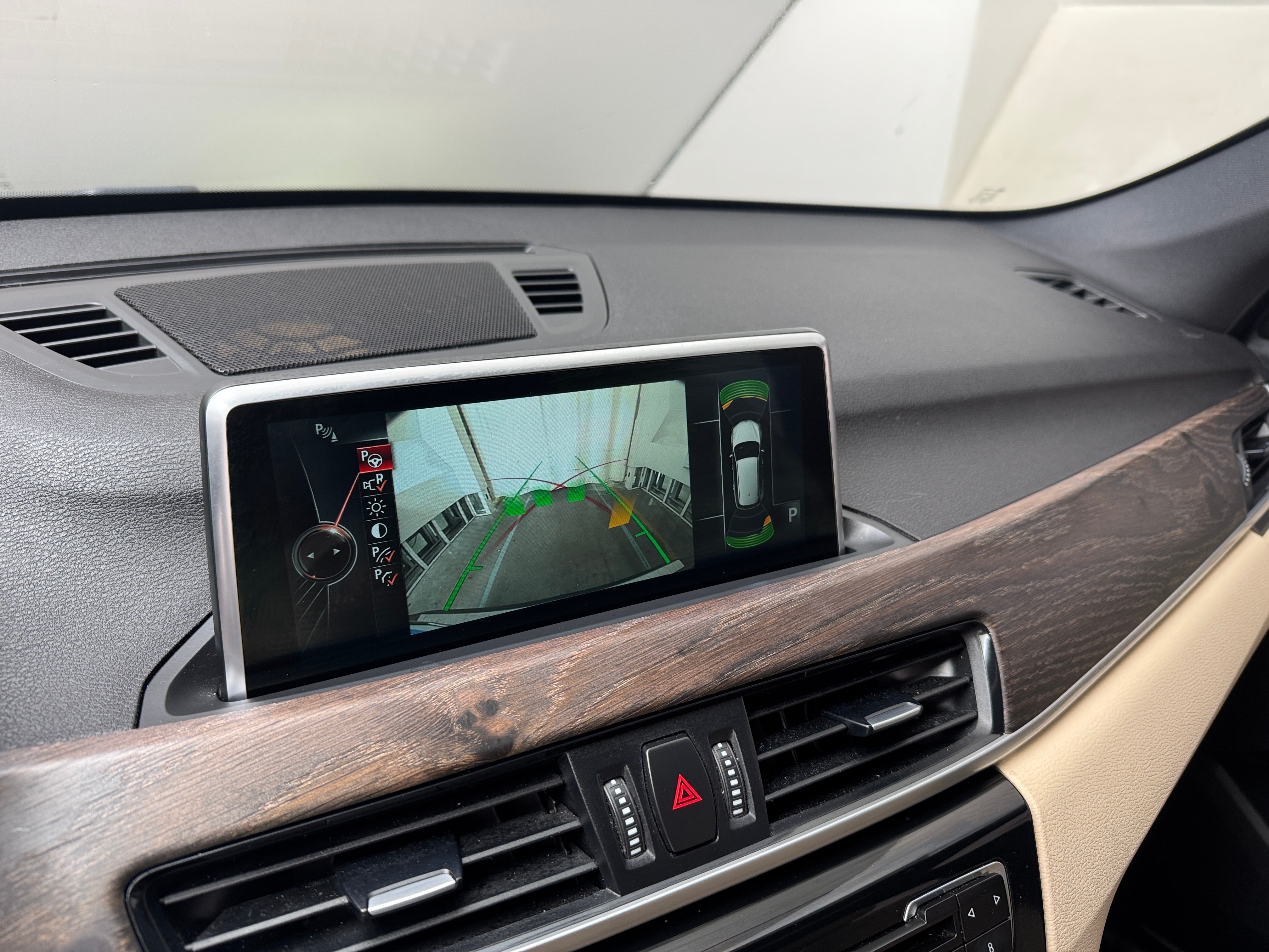 2016 BMW X1 28i - Photo 15