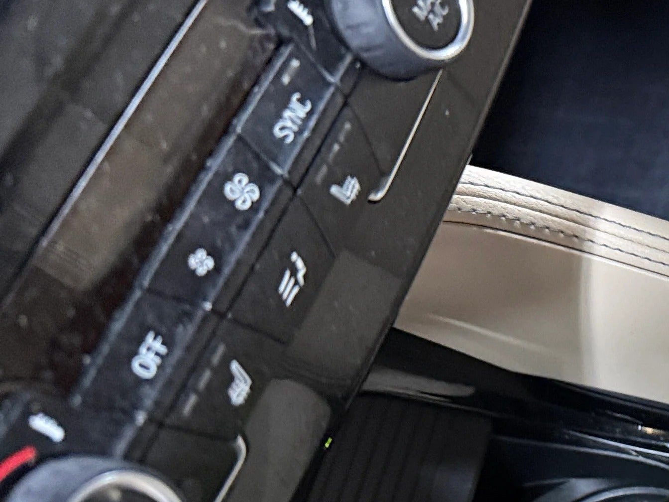 2016 BMW X1 28i - Photo 19