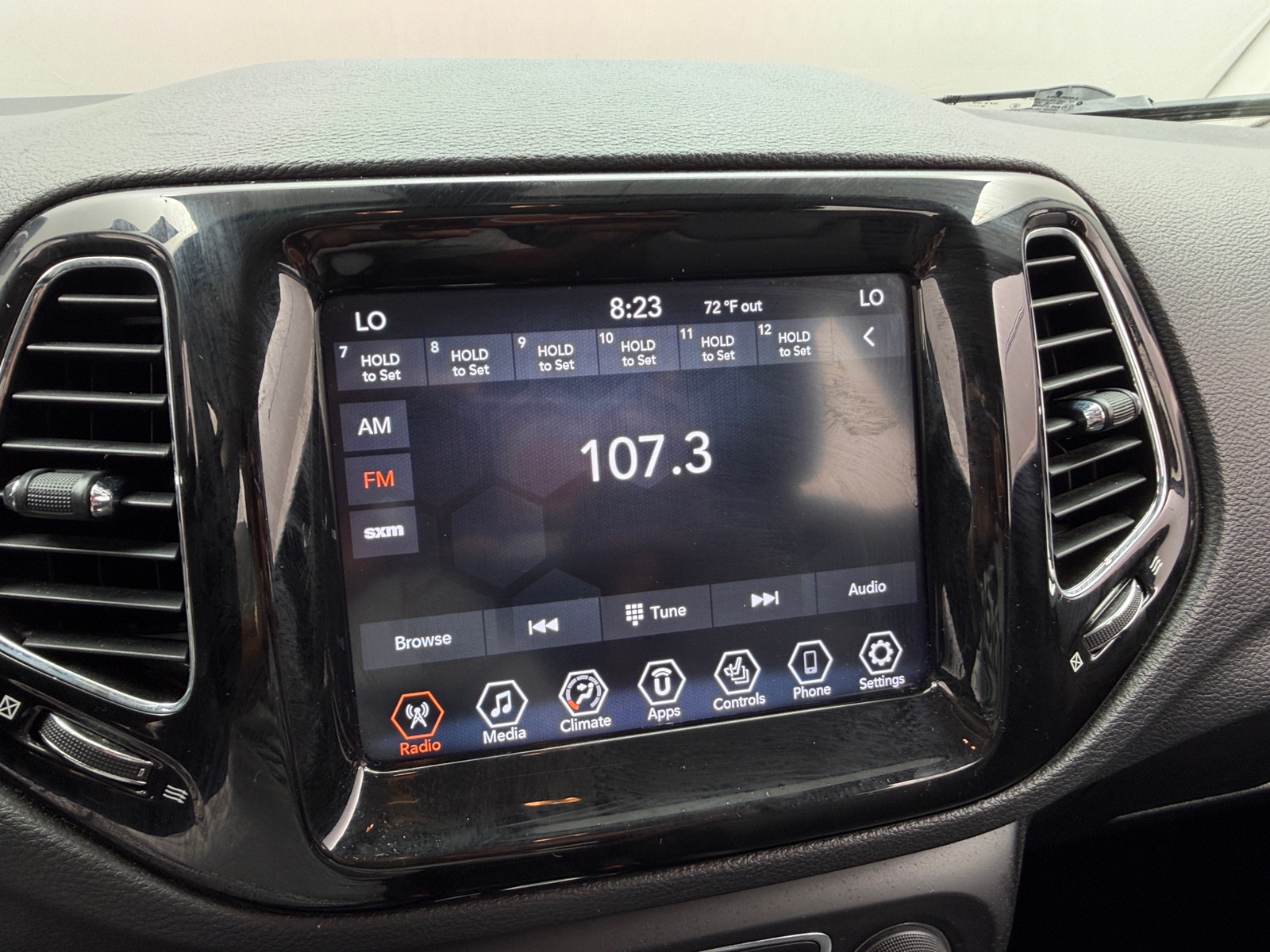 Thumbnail: 2019 Jeep Compass - 3