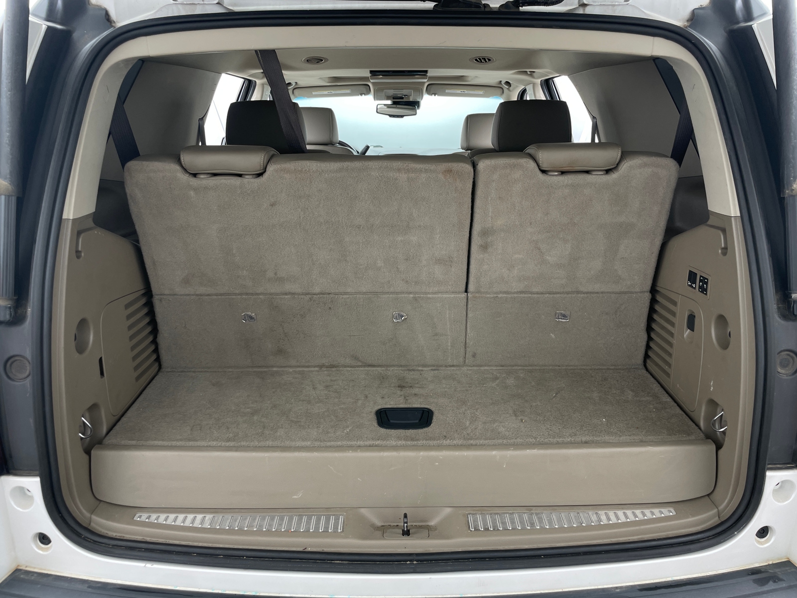 Thumbnail: 2019 Chevrolet Tahoe - 6