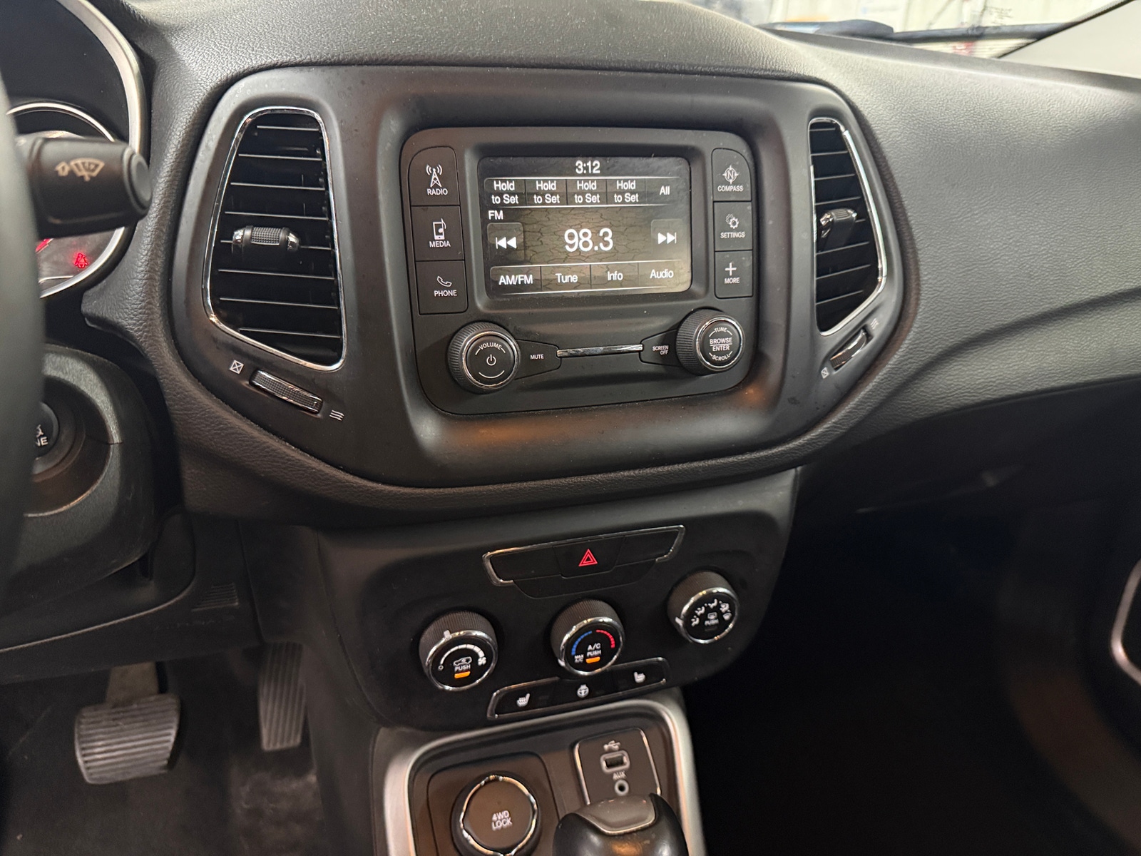 Thumbnail: 2018 Jeep Compass - 4