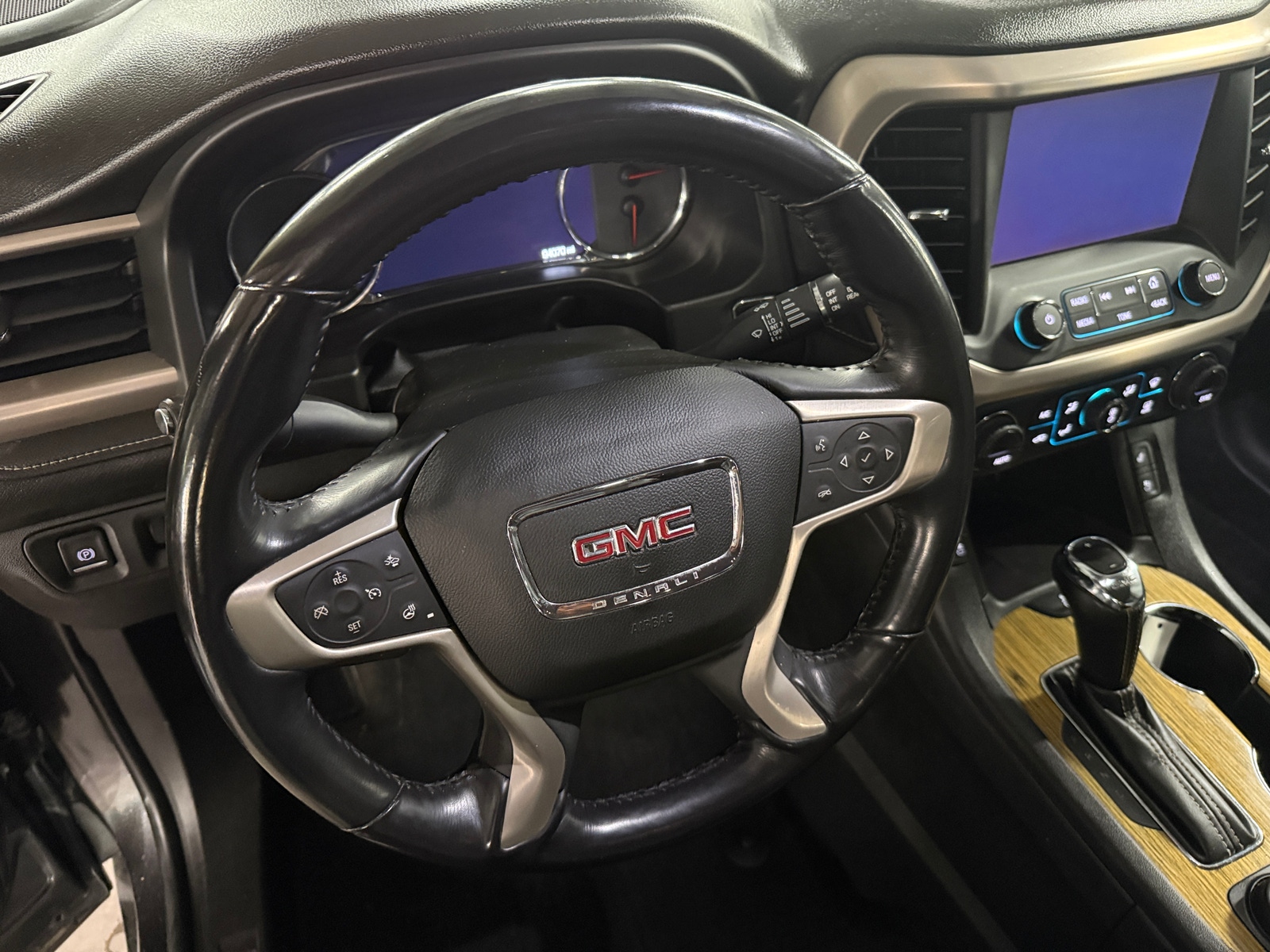 Thumbnail: 2018 GMC Acadia - 4