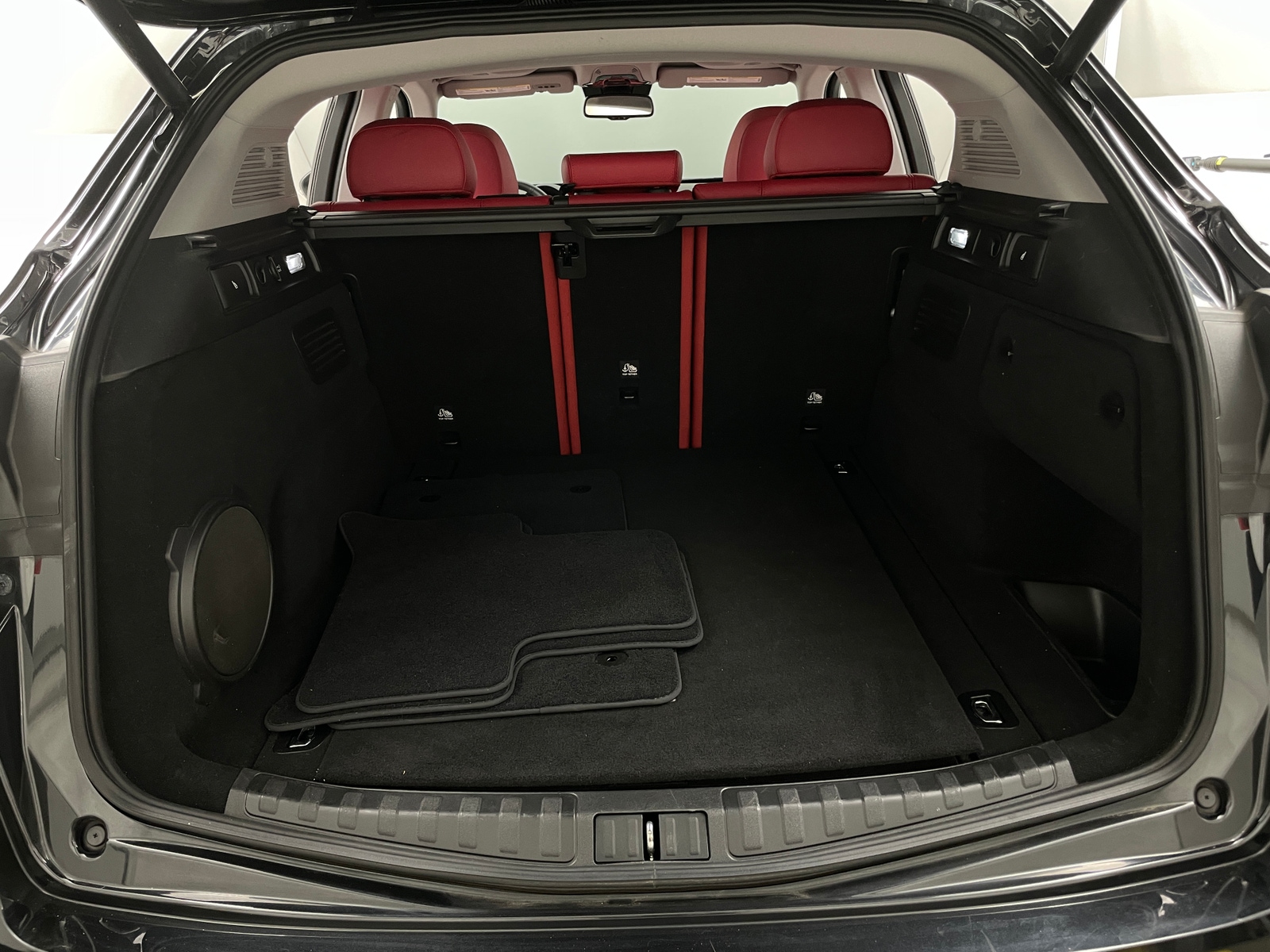 Thumbnail: 2020 Alfa Romeo Stelvio - 6