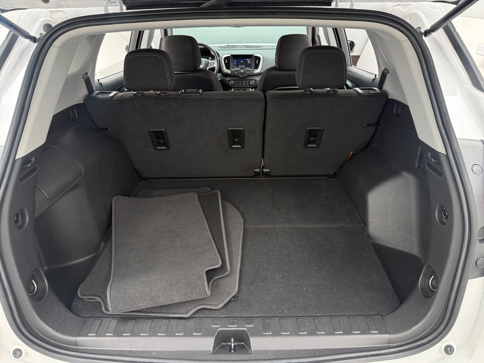 Thumbnail: 2024 GMC Terrain - 7