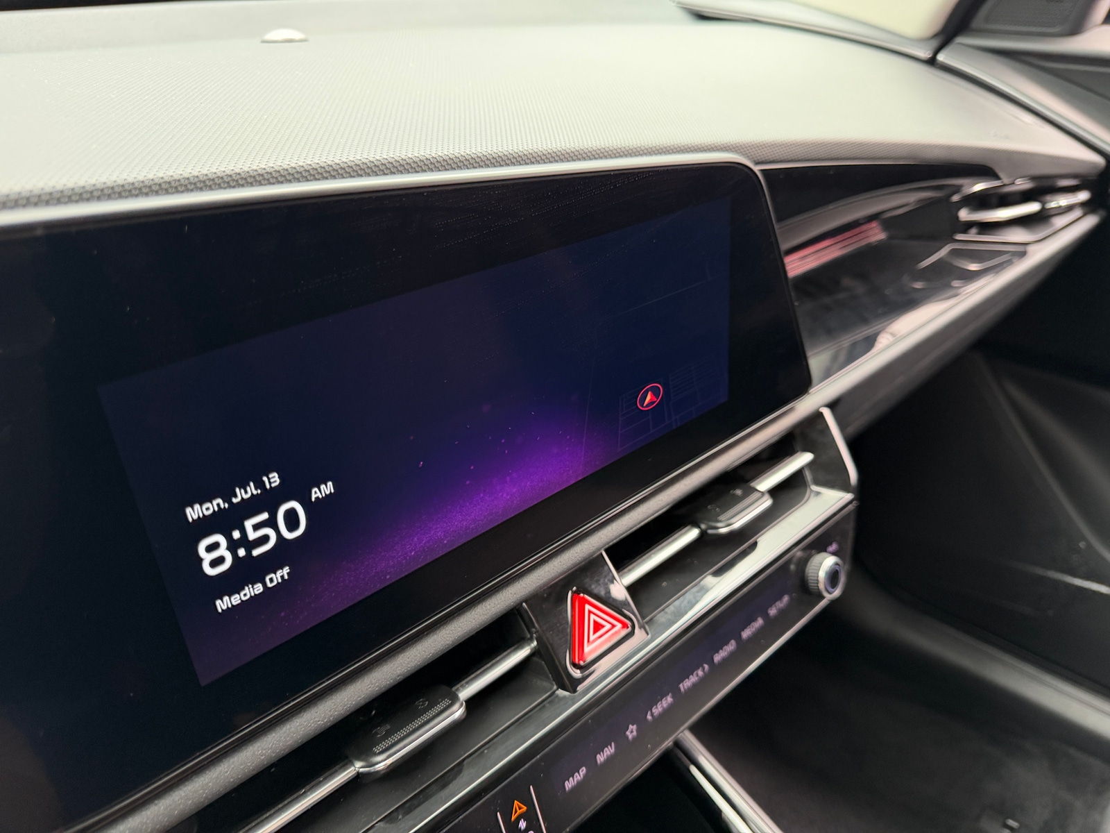 Thumbnail: 2024 Kia Niro - 4