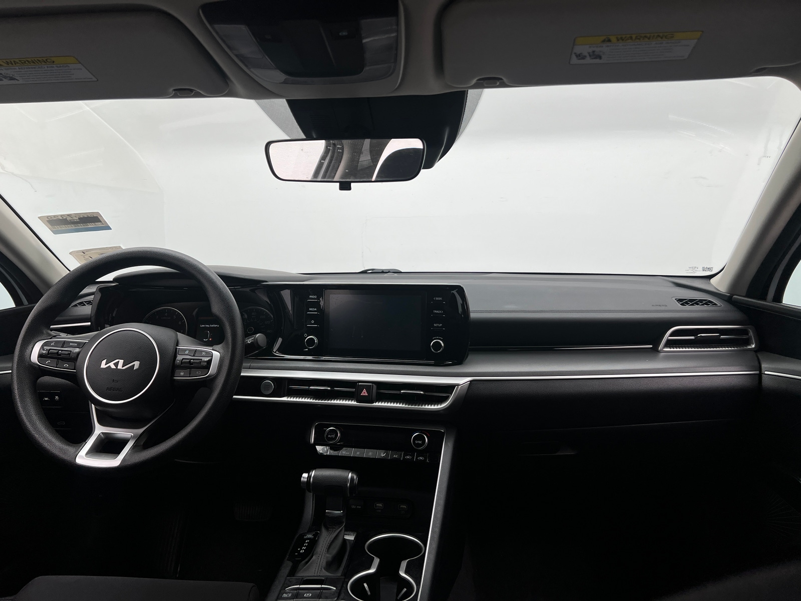 Thumbnail: 2023 Kia K5 - 3
