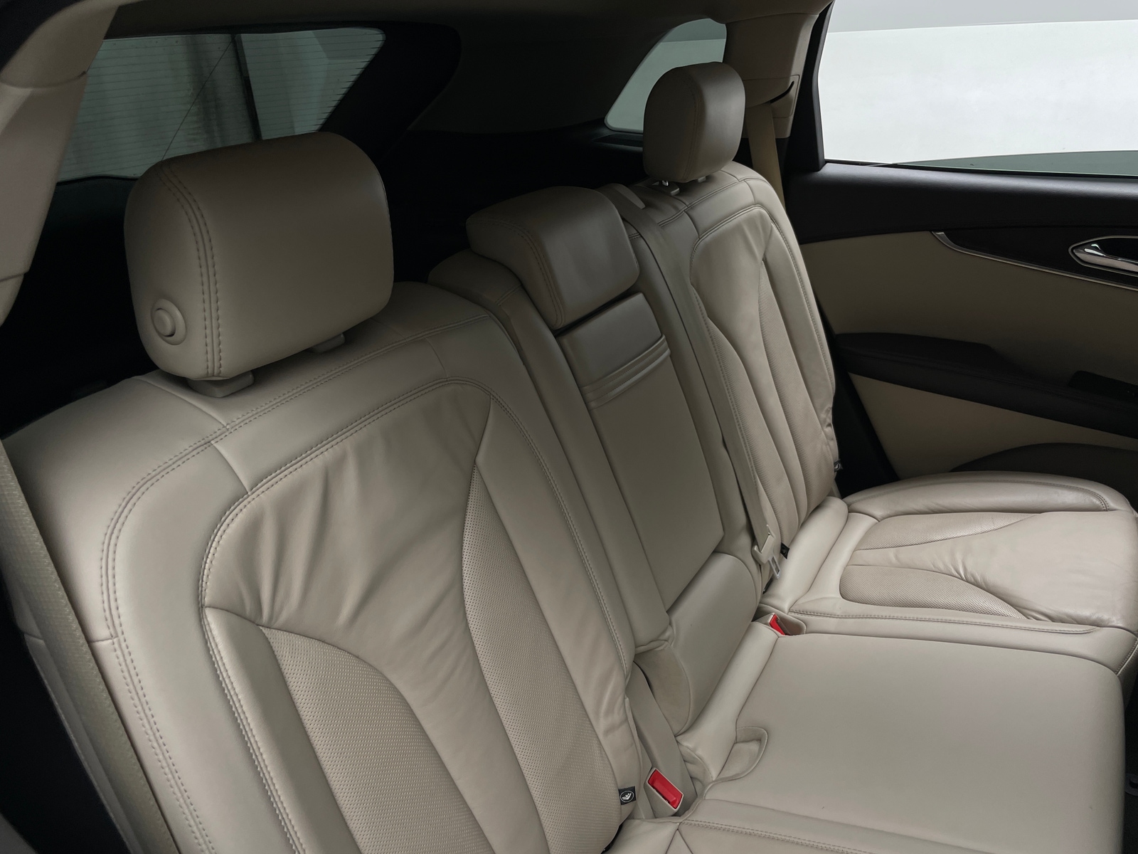 Thumbnail: 2019 Lincoln Nautilus - 5