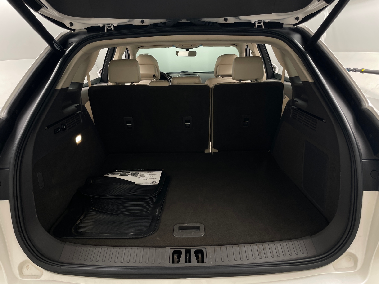 Thumbnail: 2019 Lincoln Nautilus - 6
