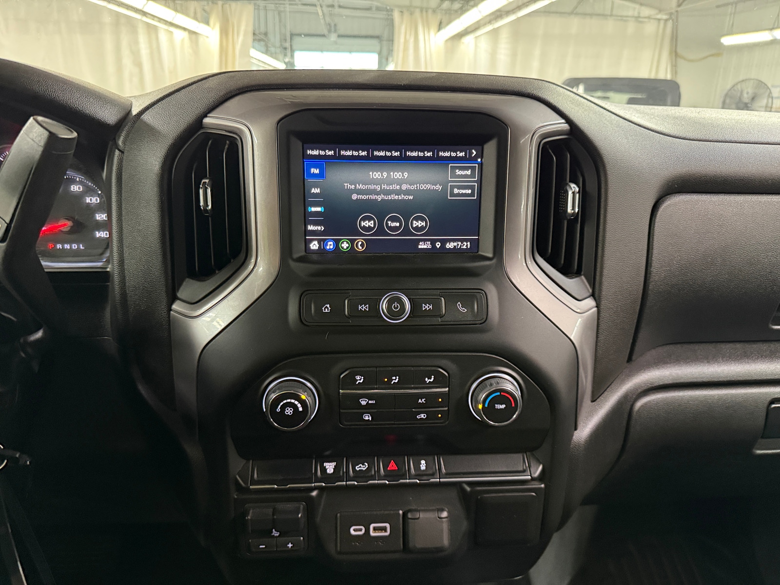 Thumbnail: 2023 Chevrolet Silverado 2500 - 4