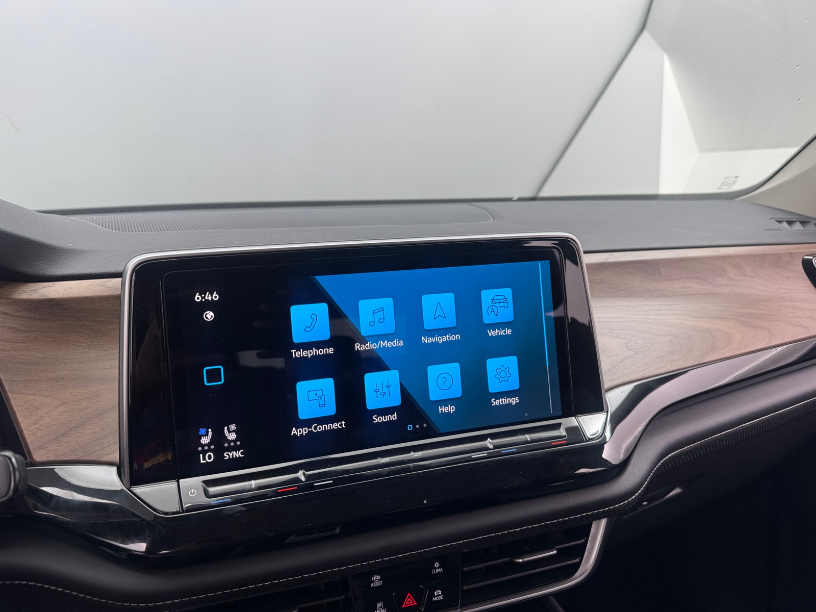 Thumbnail: 2026 Volkswagen Atlas - 3