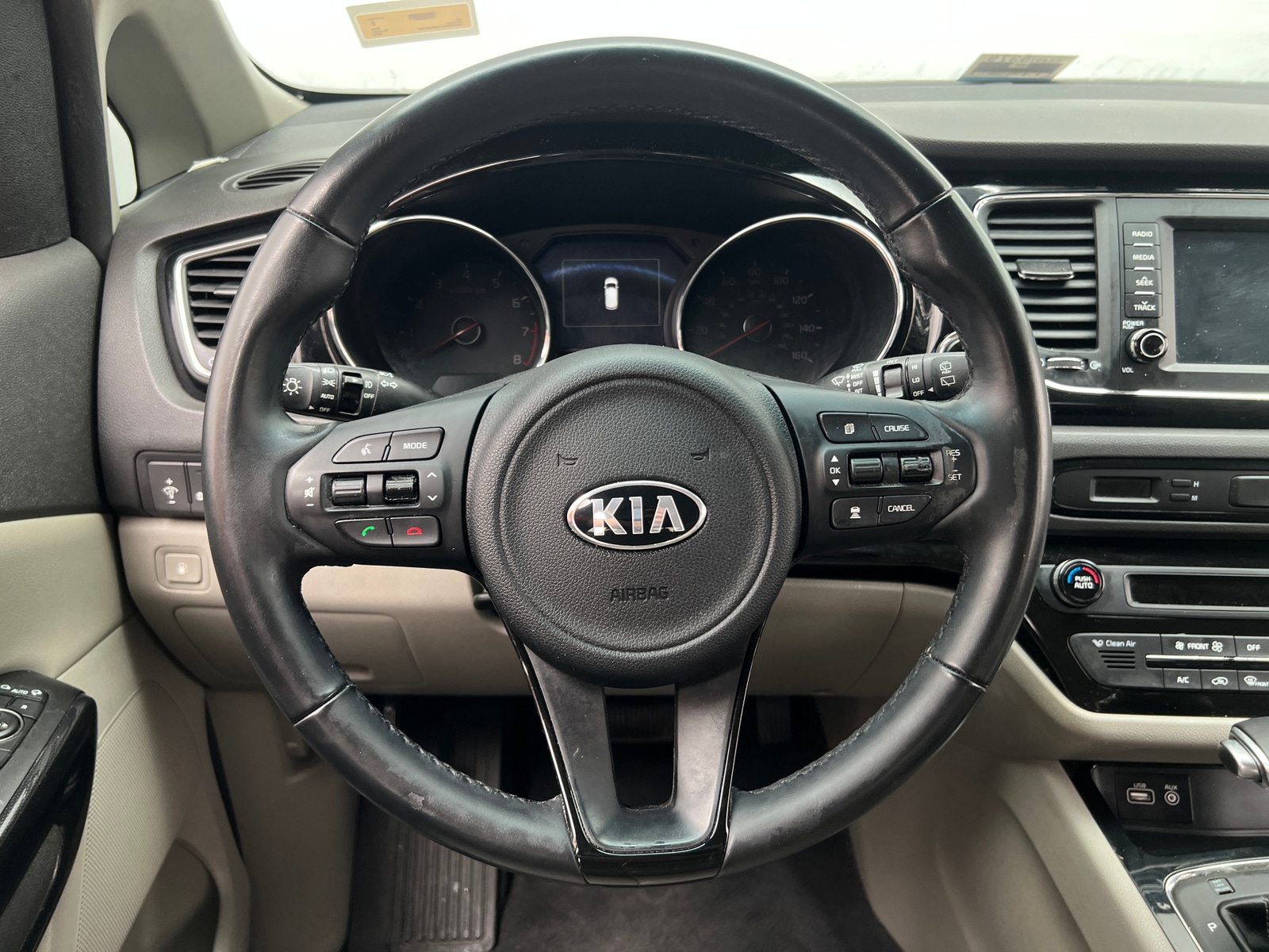 Thumbnail: 2018 Kia Sedona - 4