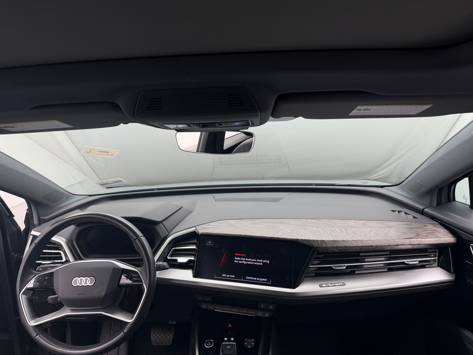 Thumbnail: 2023 Audi Q4 e-tron - 2