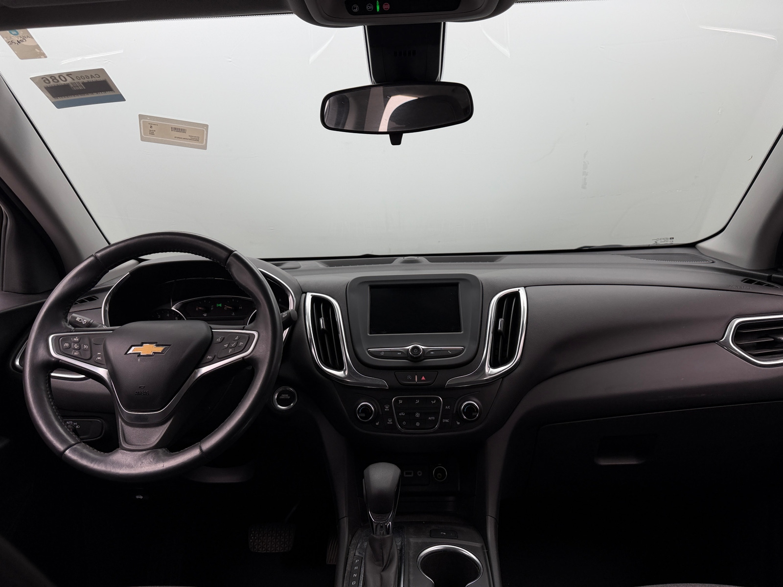 Thumbnail: 2022 Chevrolet Equinox - 3
