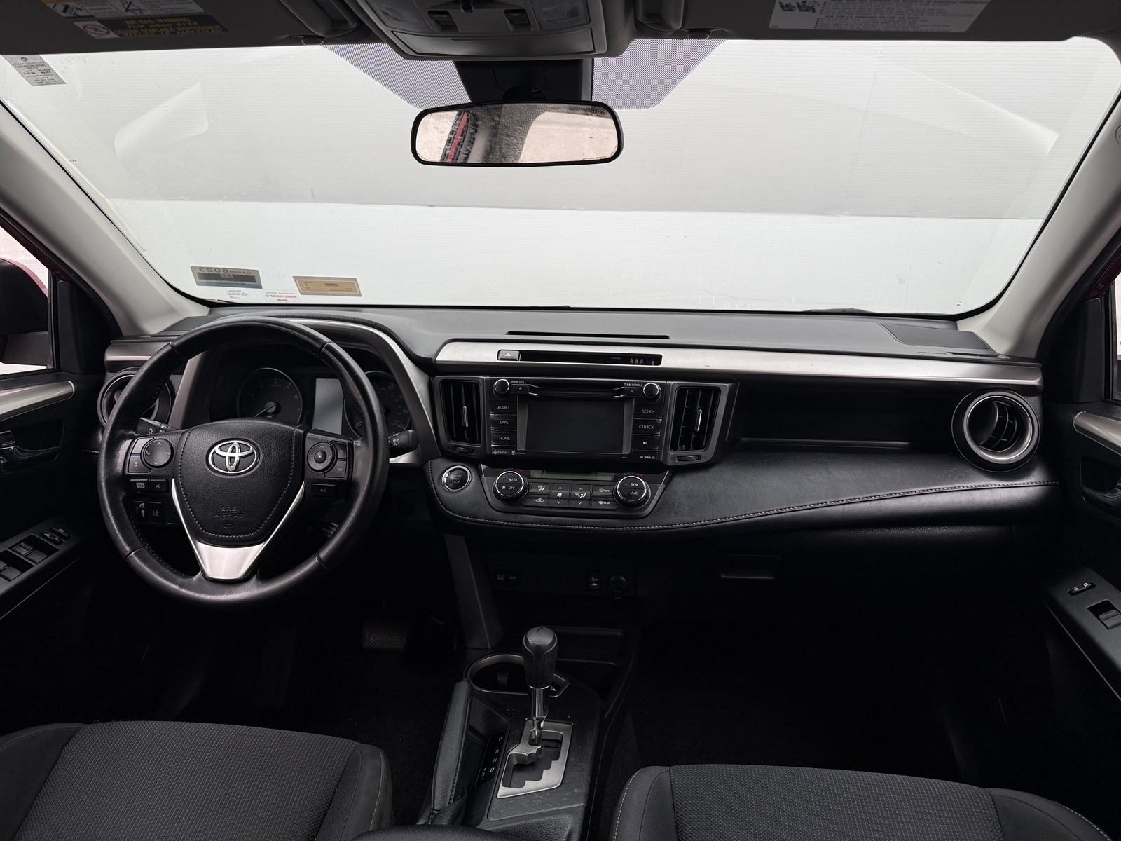 Thumbnail: 2018 Toyota RAV4 - 3