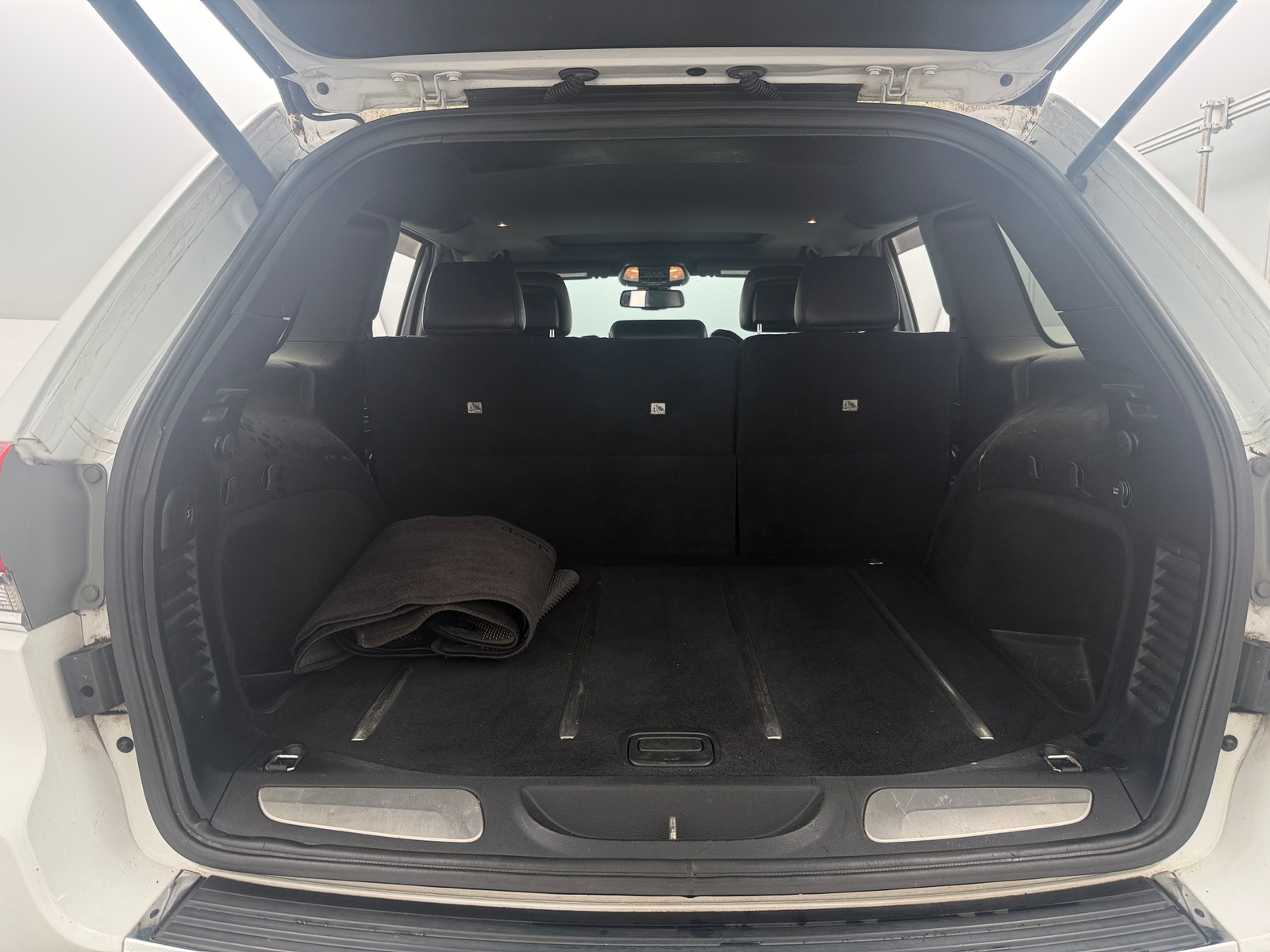 Thumbnail: 2016 Jeep Grand Cherokee - 7