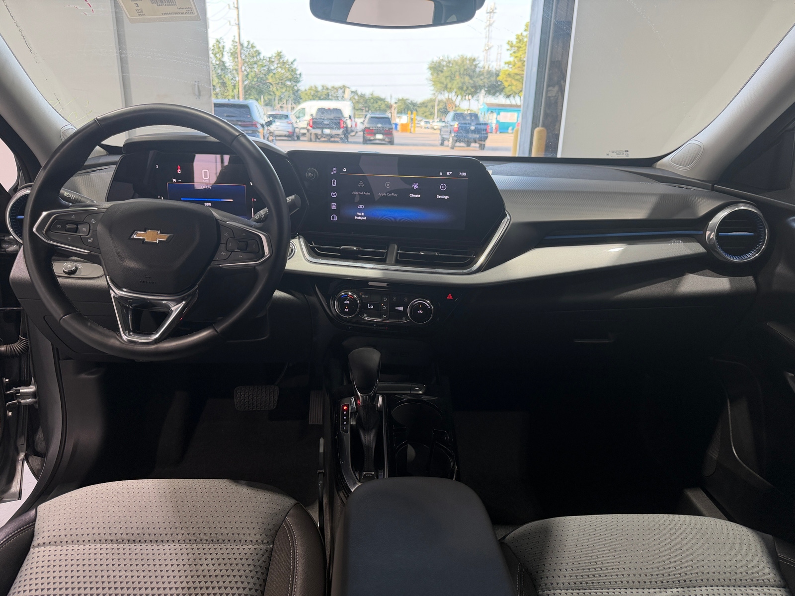 Thumbnail: 2025 Chevrolet Trax - 3