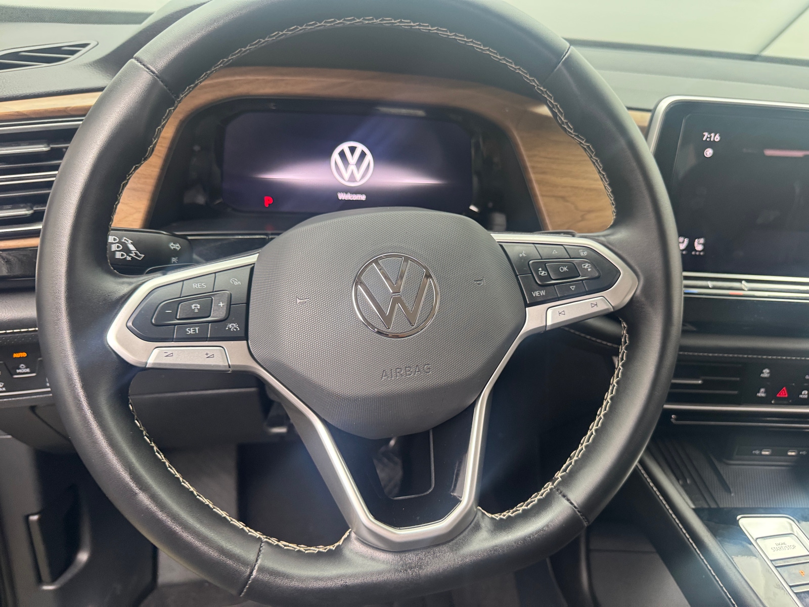 Thumbnail: 2026 Volkswagen Atlas - 4