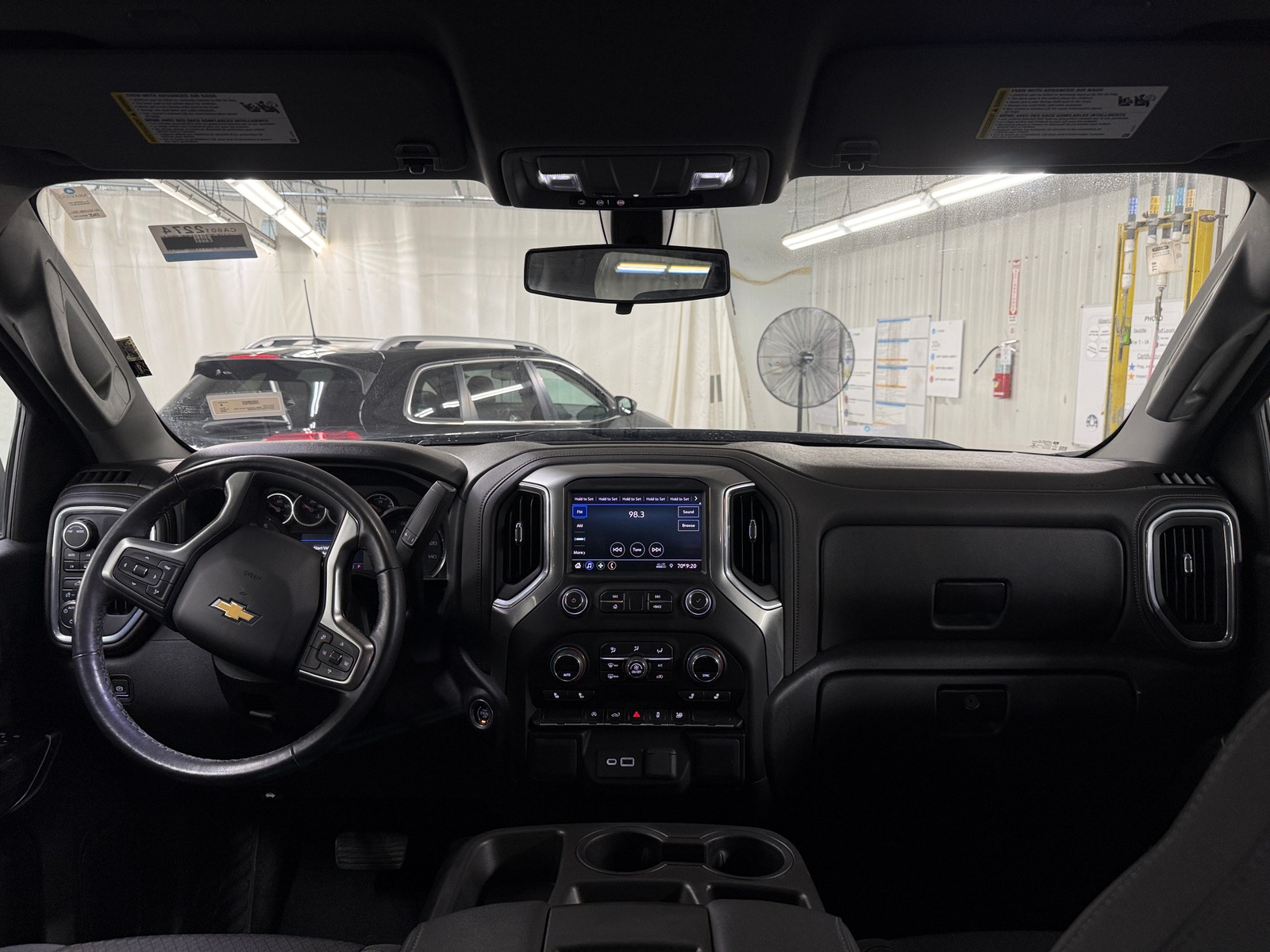 Thumbnail: 2022 Chevrolet Silverado 1500 - 3