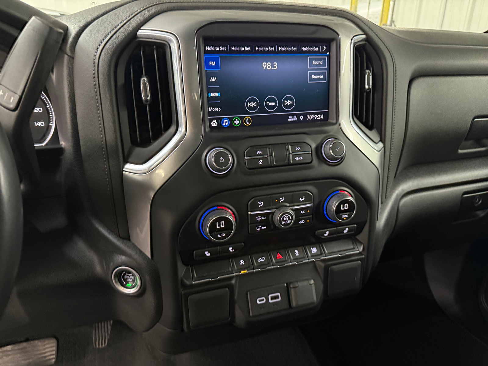 Thumbnail: 2022 Chevrolet Silverado 1500 - 4