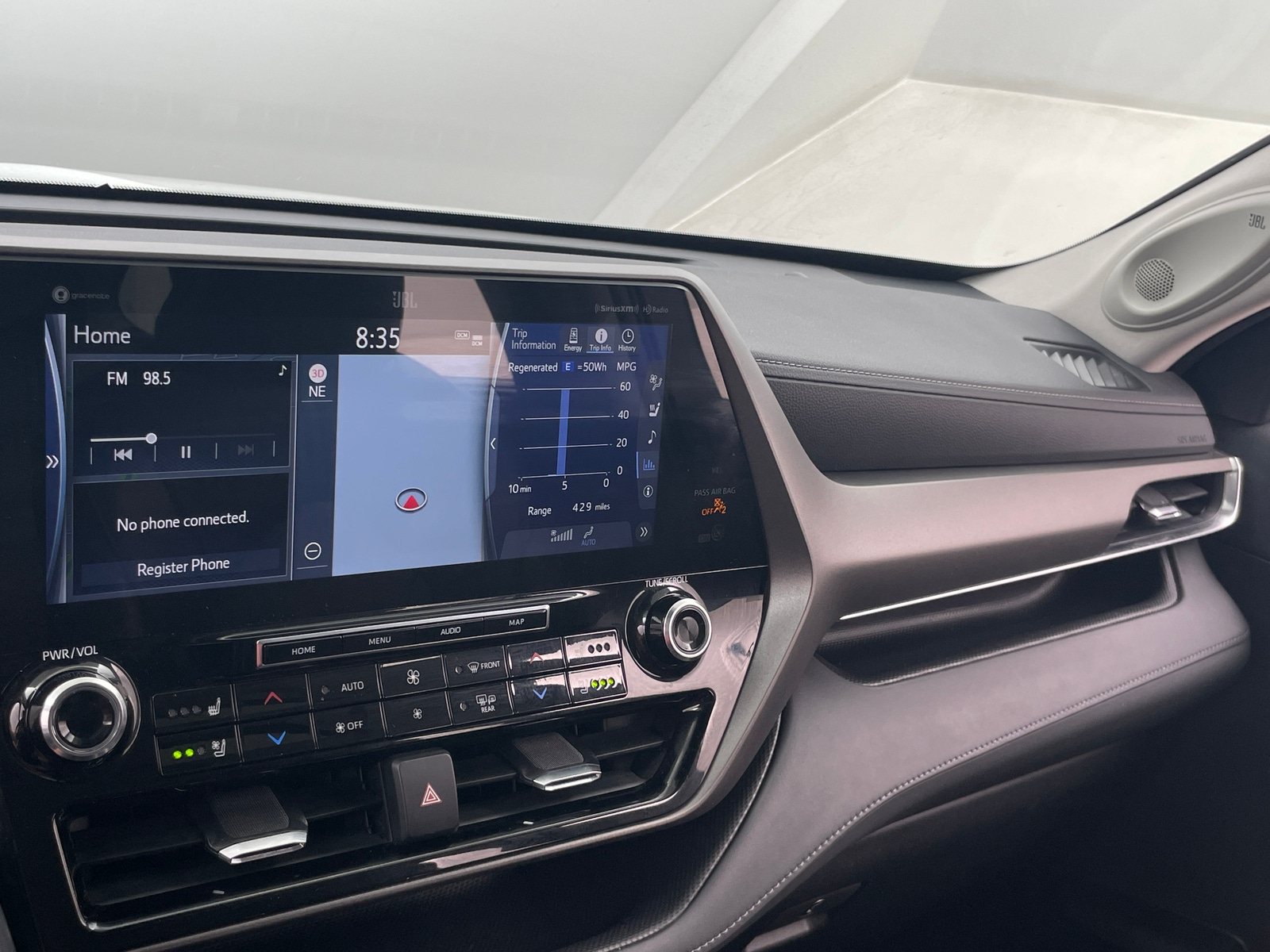 Thumbnail: 2022 Toyota Highlander - 3