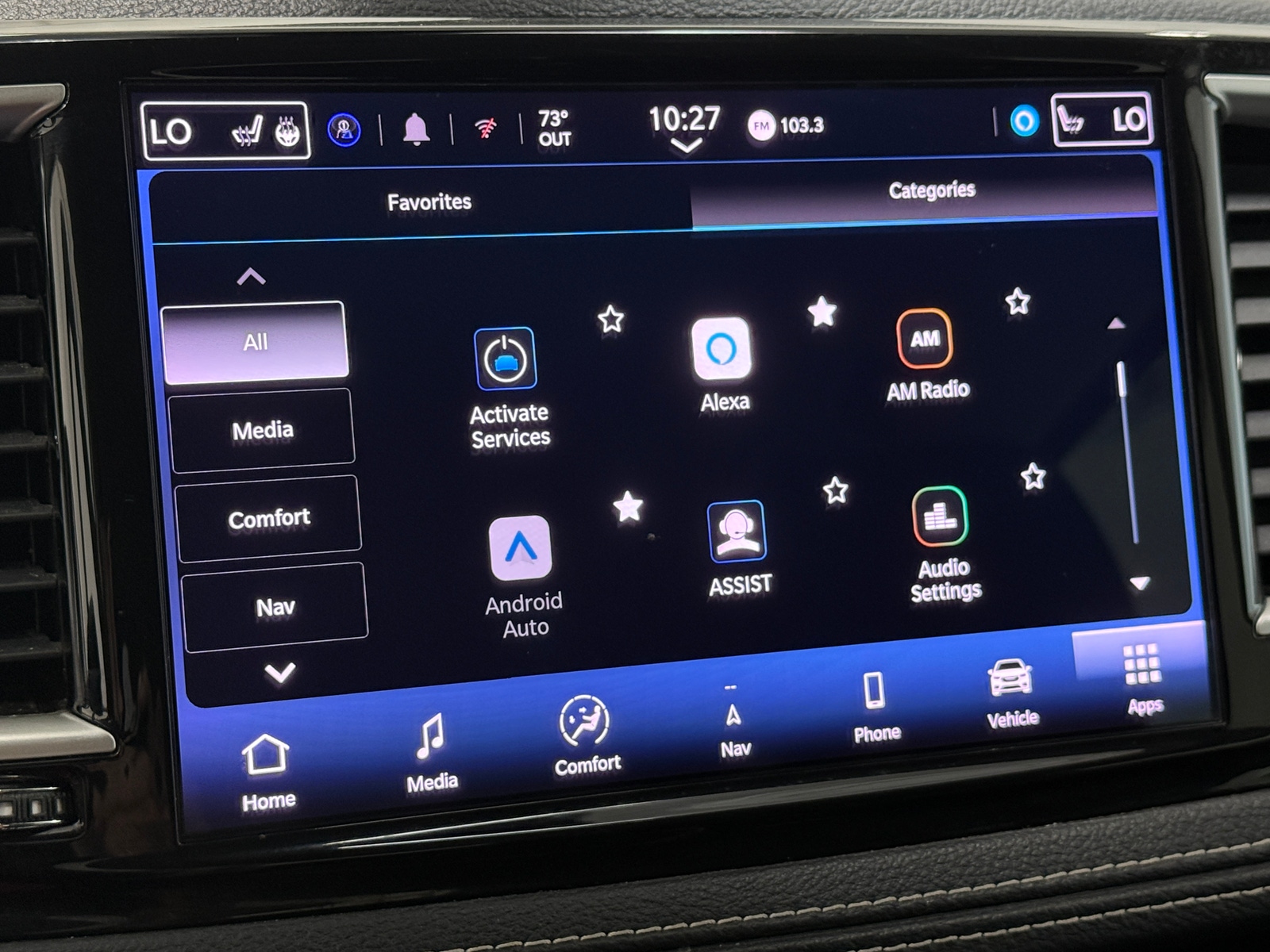 Thumbnail: 2024 Chrysler Pacifica - 3