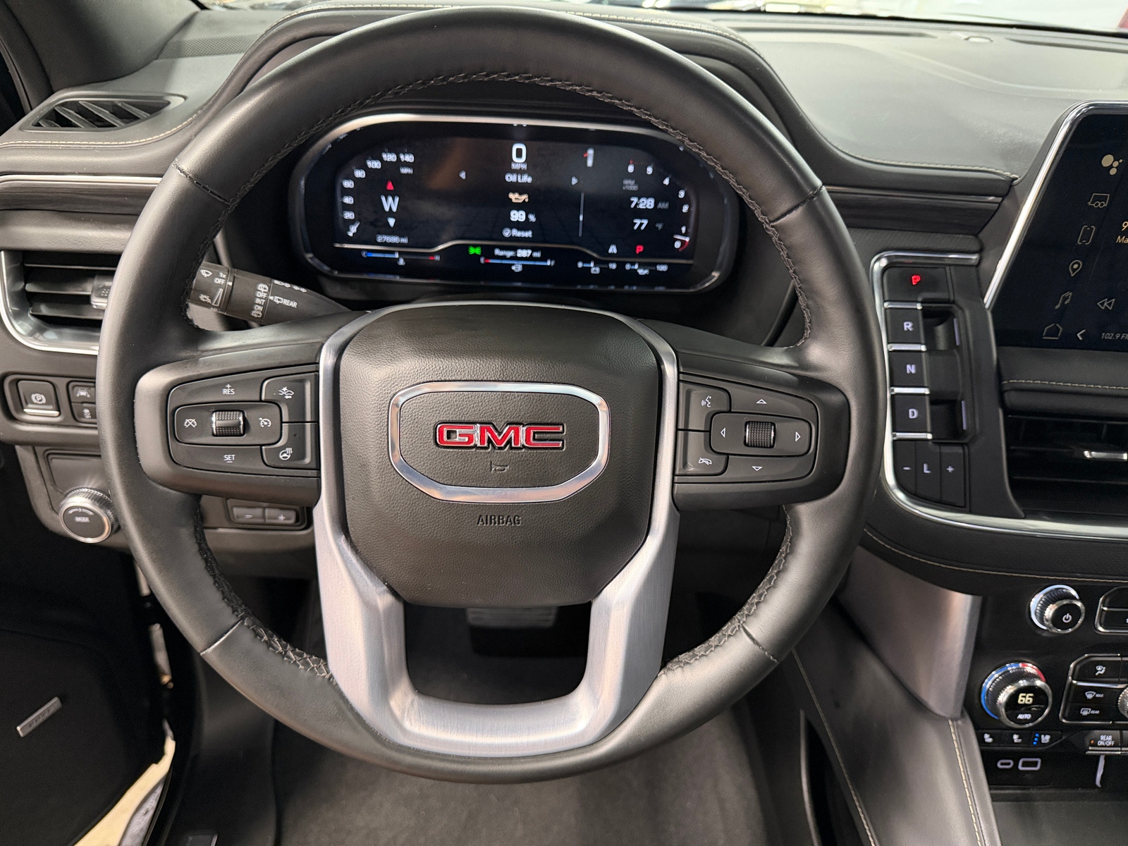 Thumbnail: 2024 GMC Yukon - 4