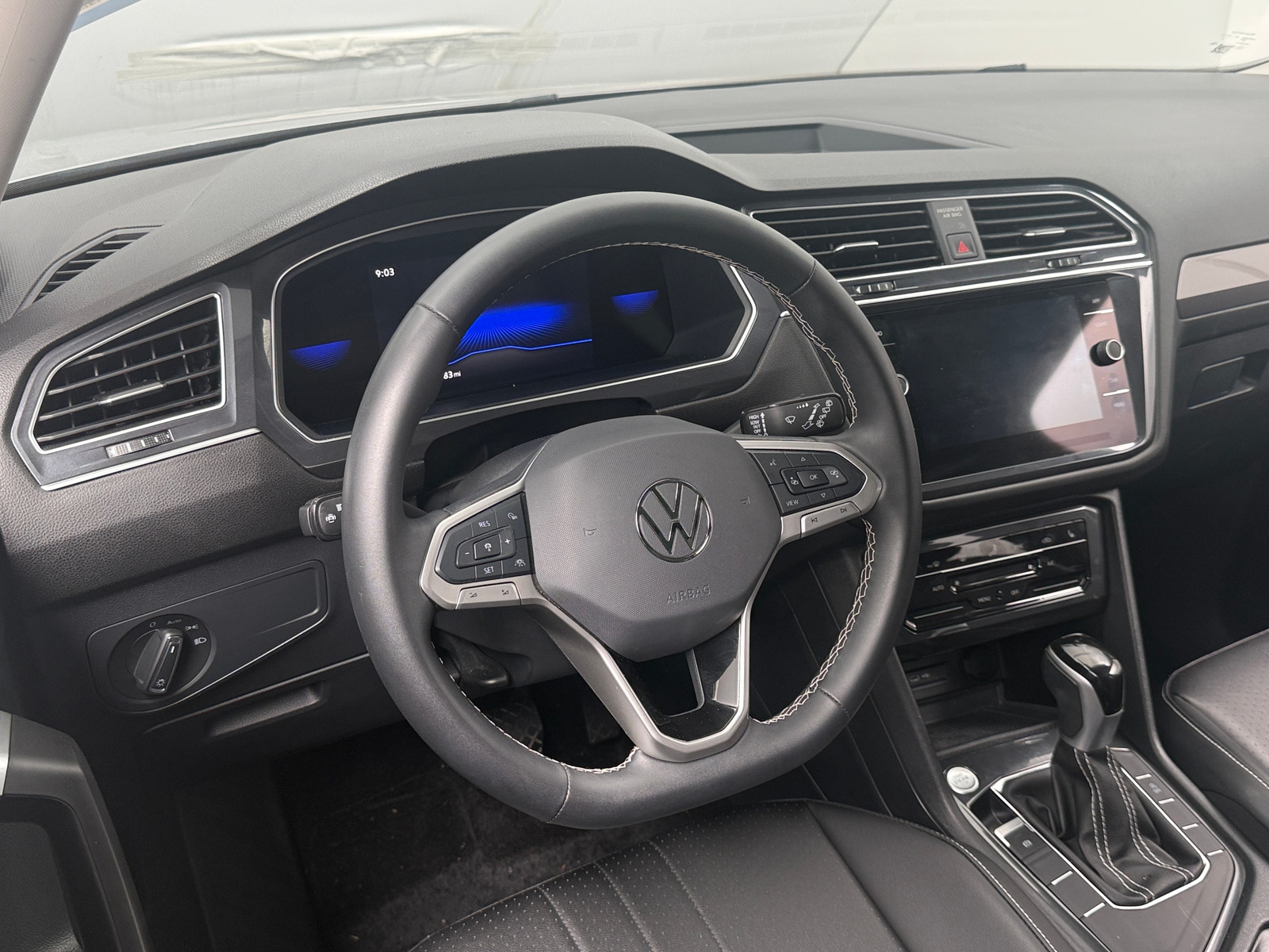 Thumbnail: 2024 Volkswagen Tiguan - 4