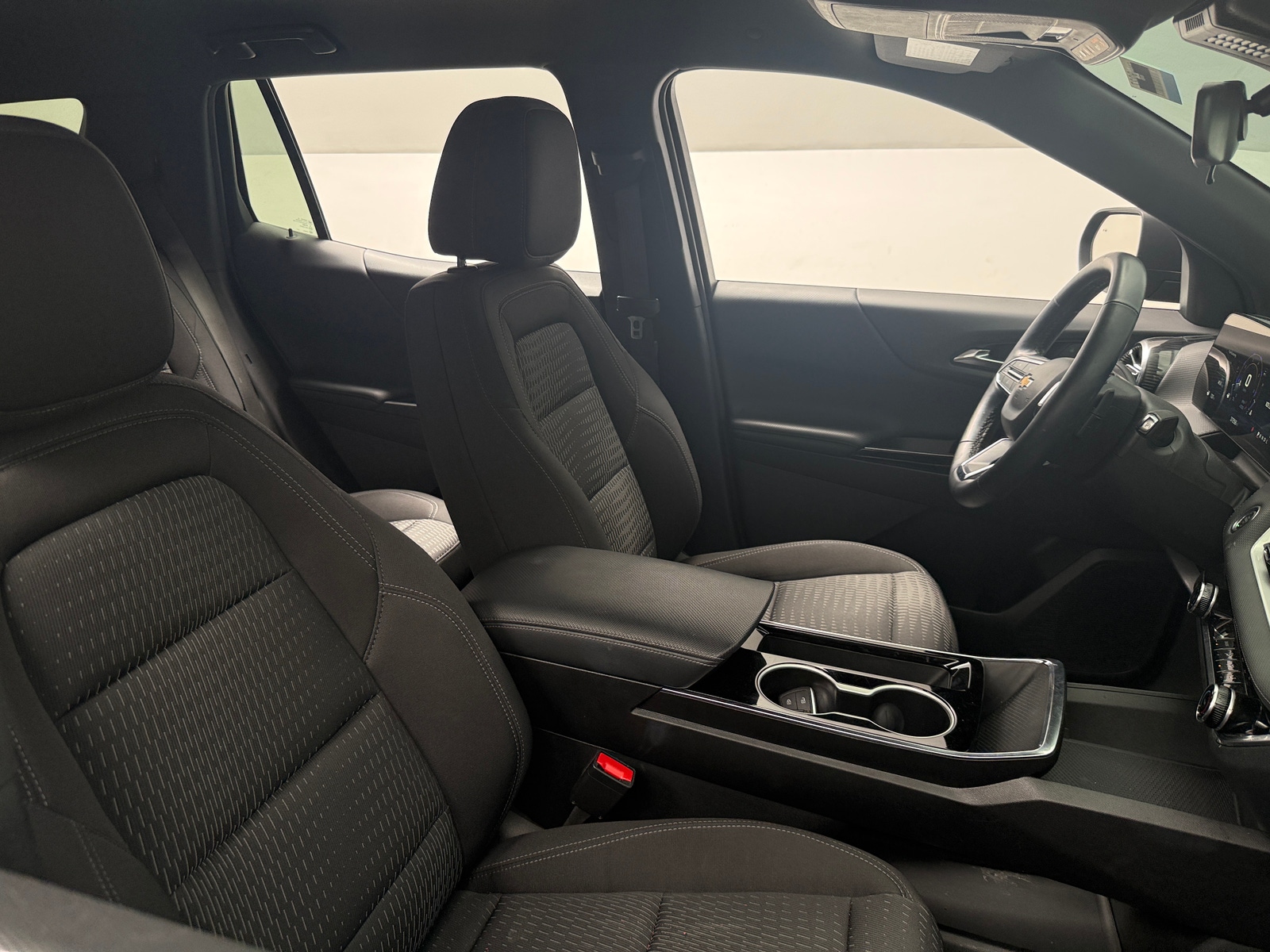 Thumbnail: 2025 Chevrolet Equinox - 2