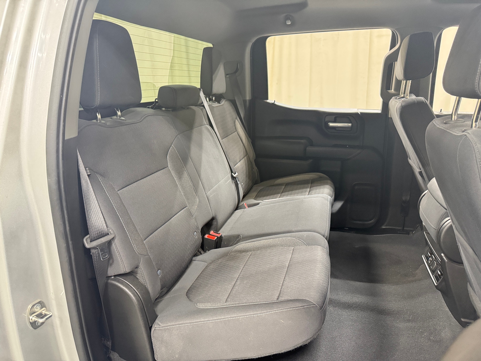 Thumbnail: 2020 Chevrolet Silverado 1500 - 6