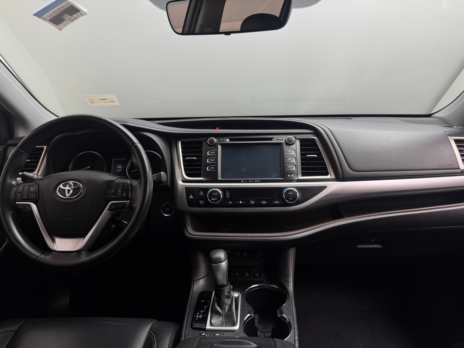 Thumbnail: 2019 Toyota Highlander - 2