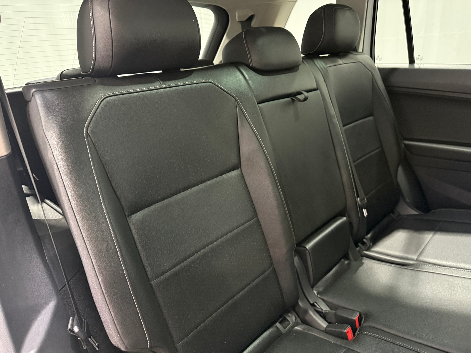 Thumbnail: 2021 Volkswagen Tiguan - 5