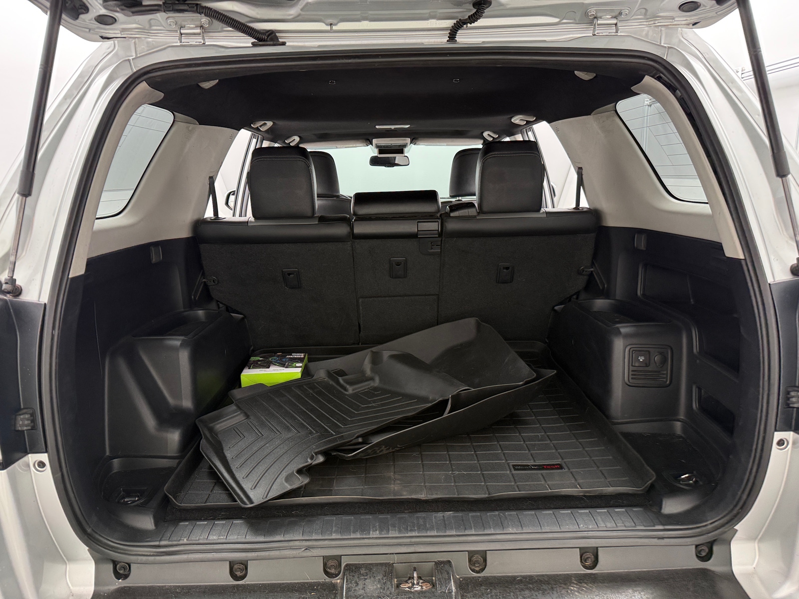 Thumbnail: 2016 Toyota 4Runner - 7