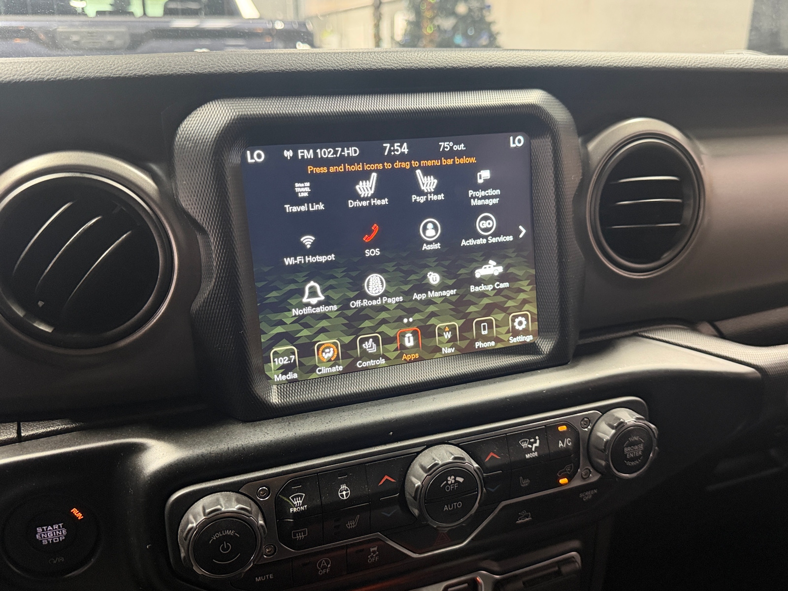 Thumbnail: 2022 Jeep Gladiator - 4