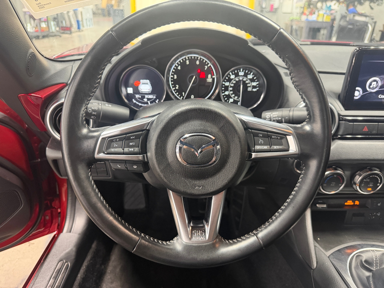 Thumbnail: 2023 Mazda MX-5 Miata - 4