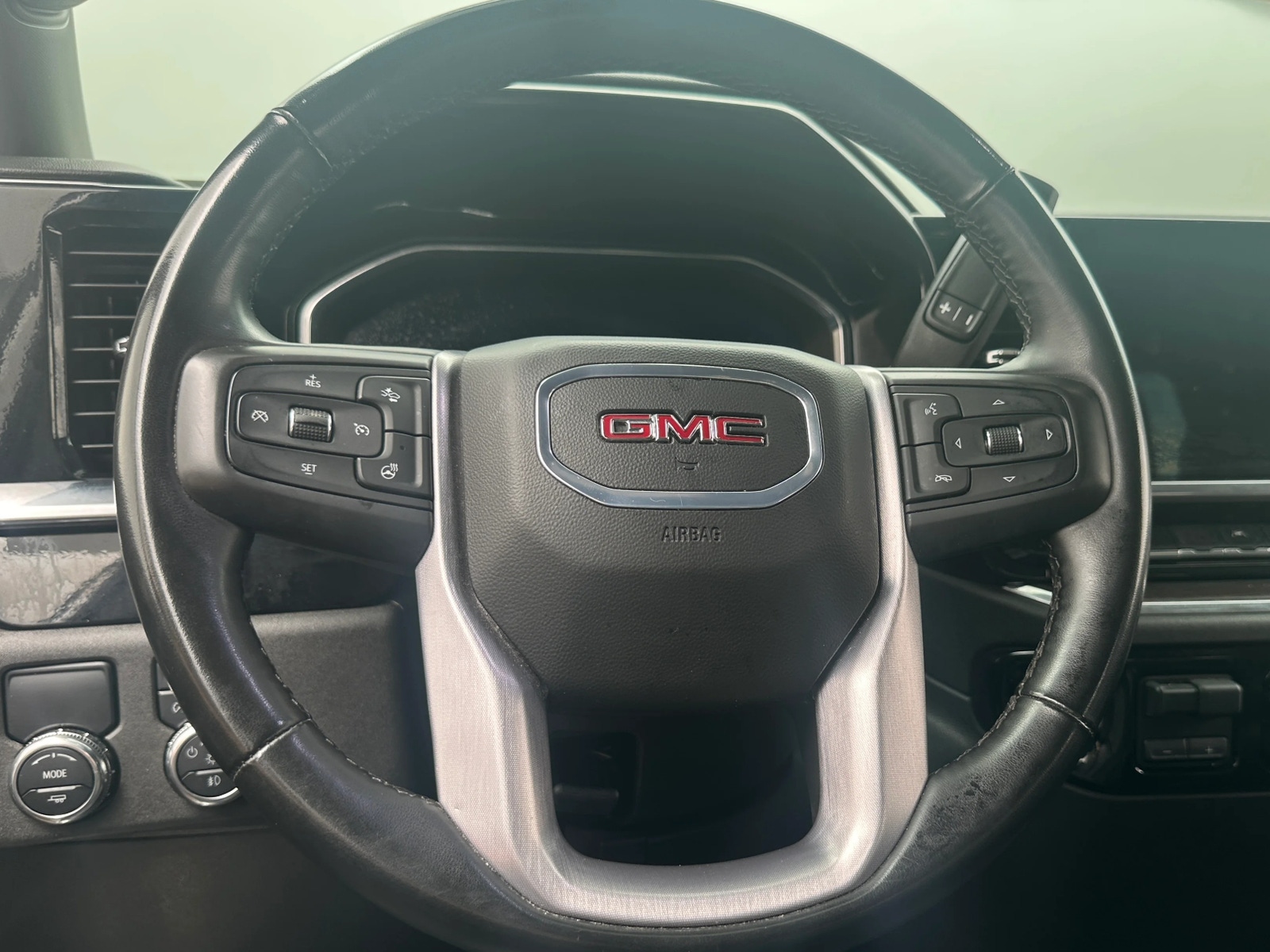Thumbnail: 2025 GMC Sierra 1500 - 4