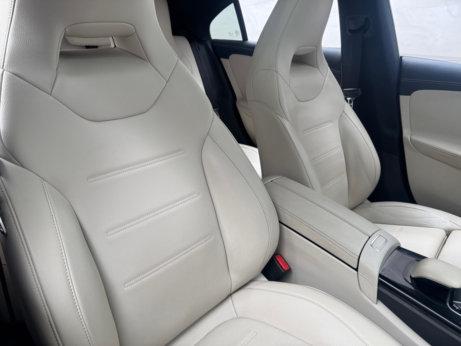 Thumbnail: 2020 Mercedes-Benz CLA - 2