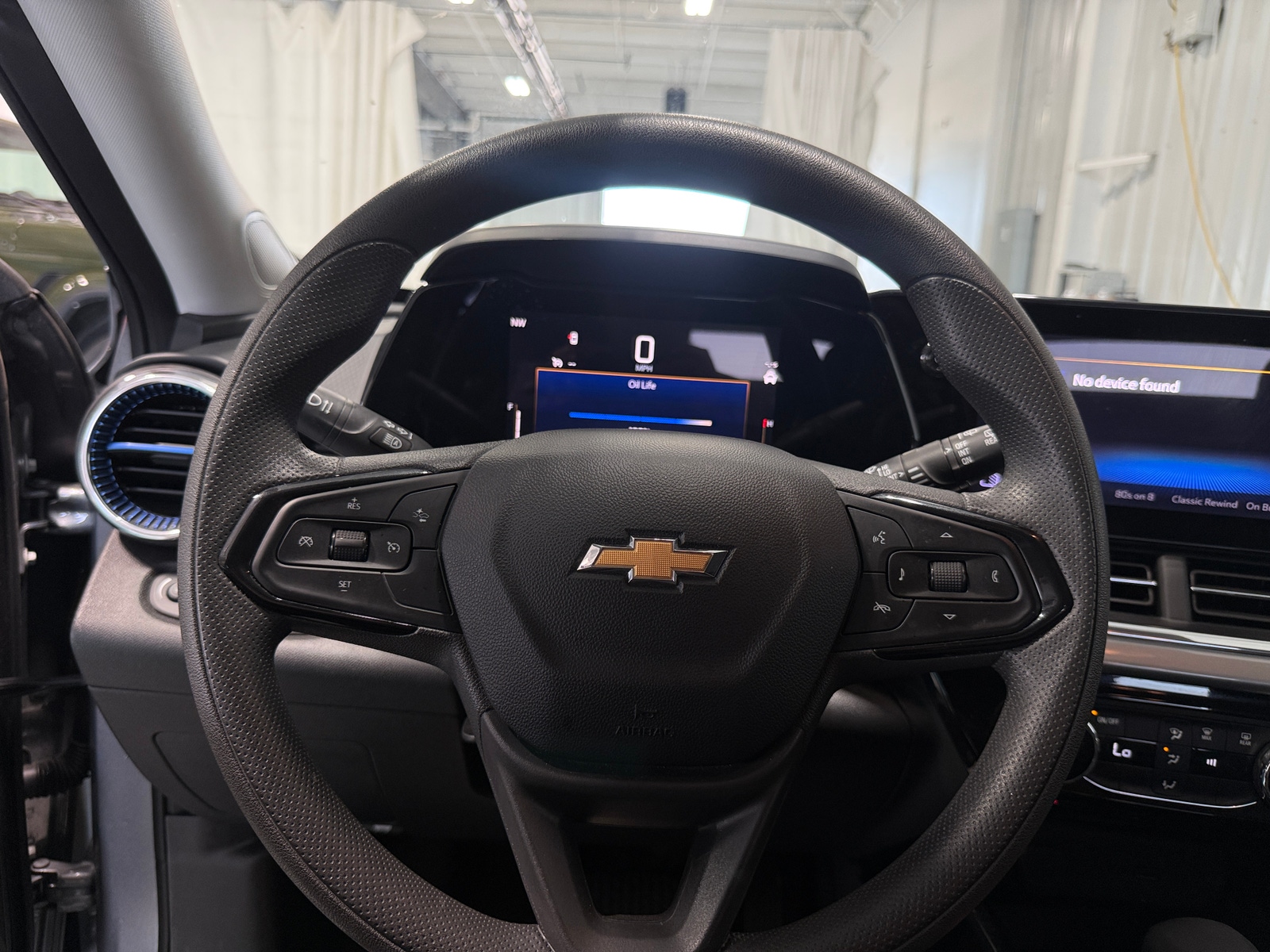Thumbnail: 2025 Chevrolet Trax - 5