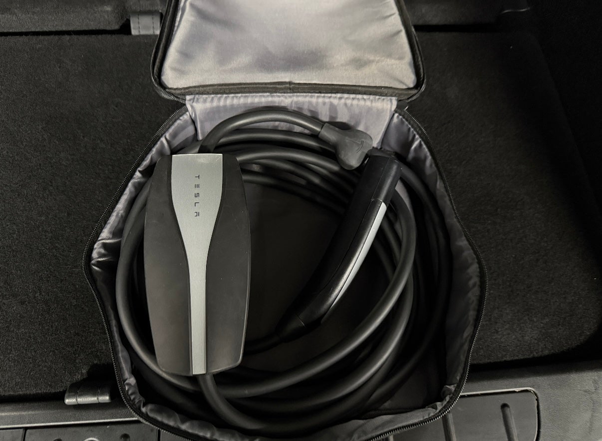 Used 2021 Tesla Model X Long Range Plus with VIN 5YJXCDE21MF315999 for sale in Pewaukee, WI