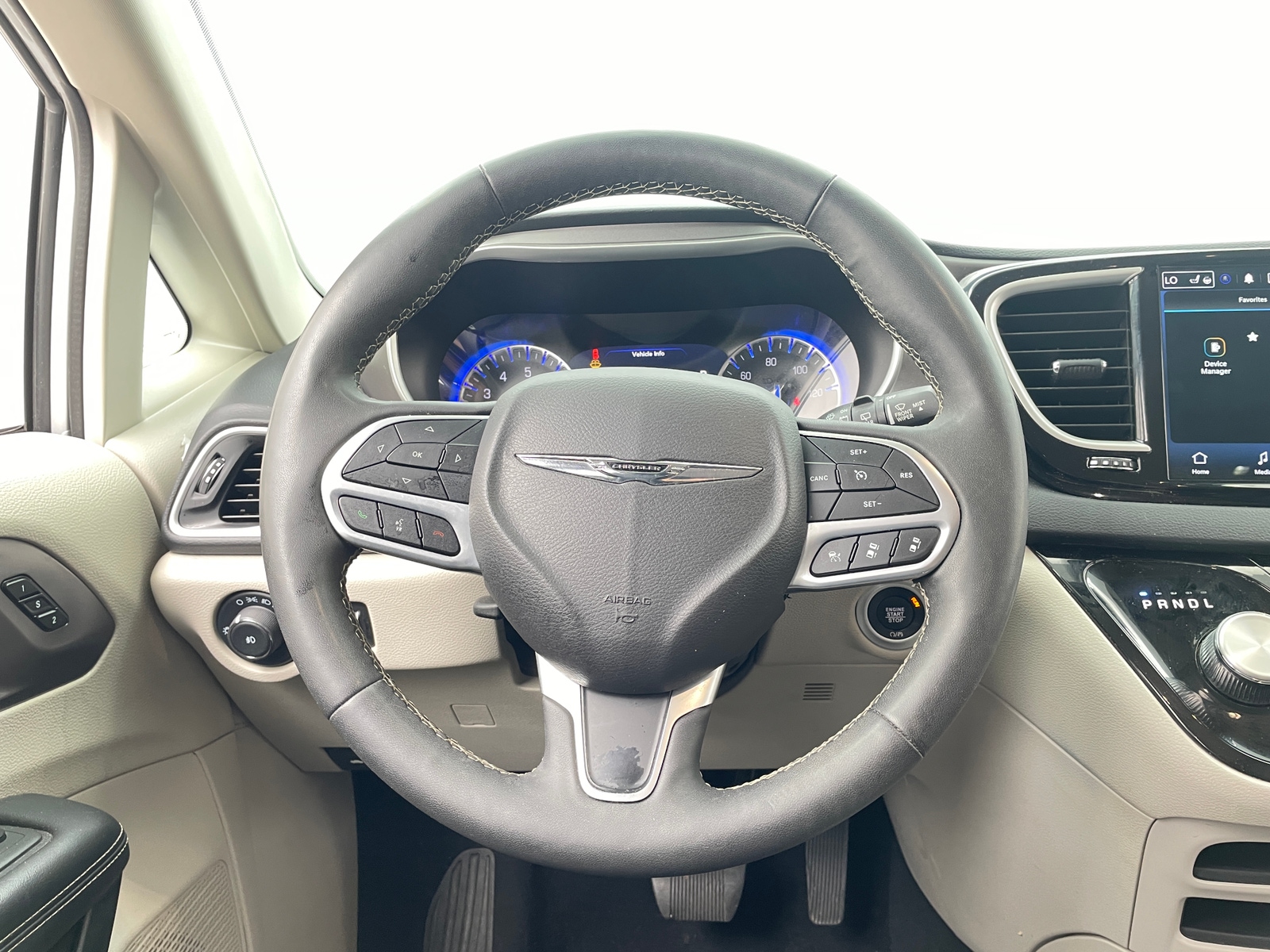 Thumbnail: 2024 Chrysler Pacifica - 4