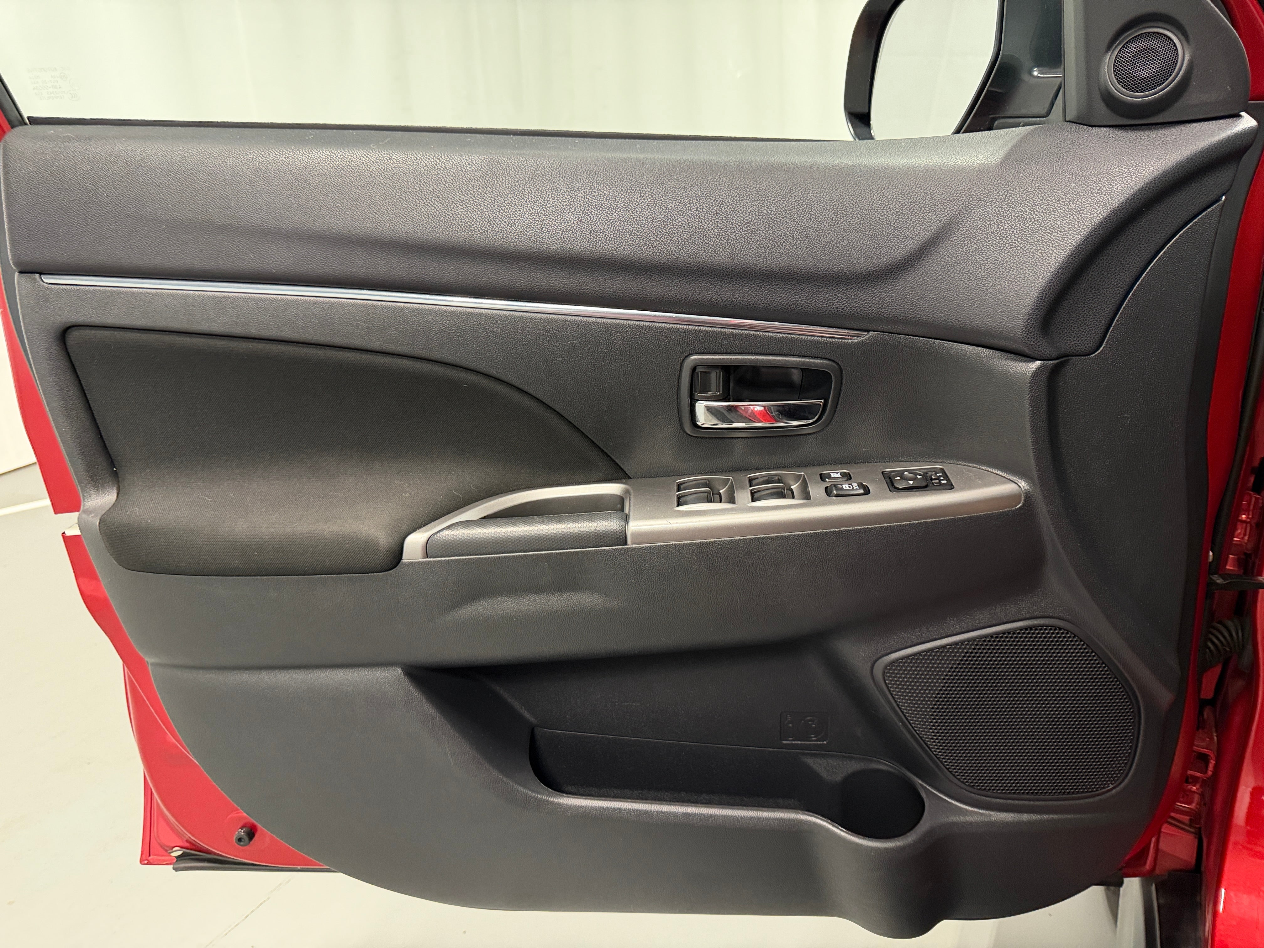 2019 Mitsubishi Outlander Sport ES - Photo 8