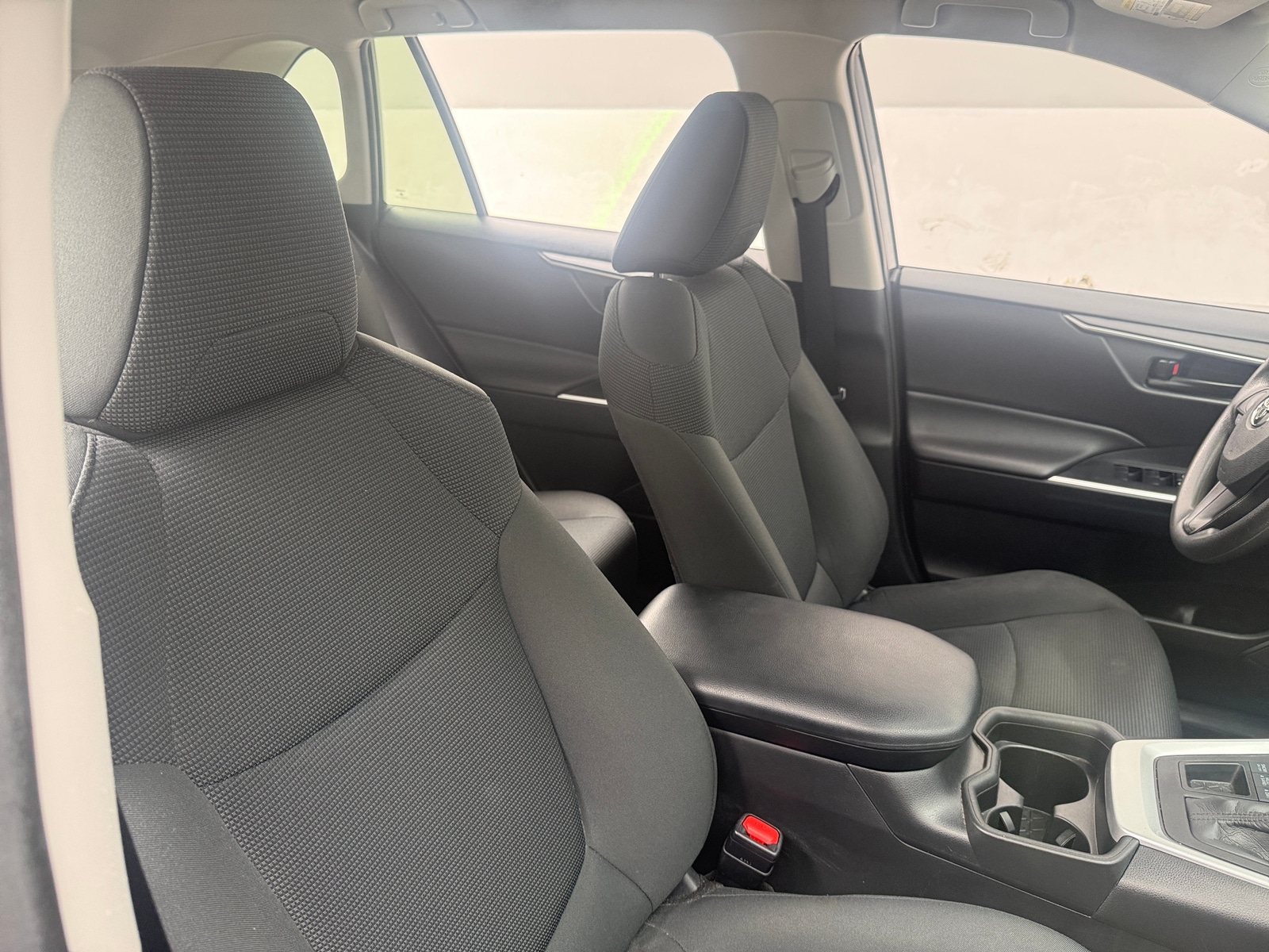 Thumbnail: 2020 Toyota RAV4 - 2