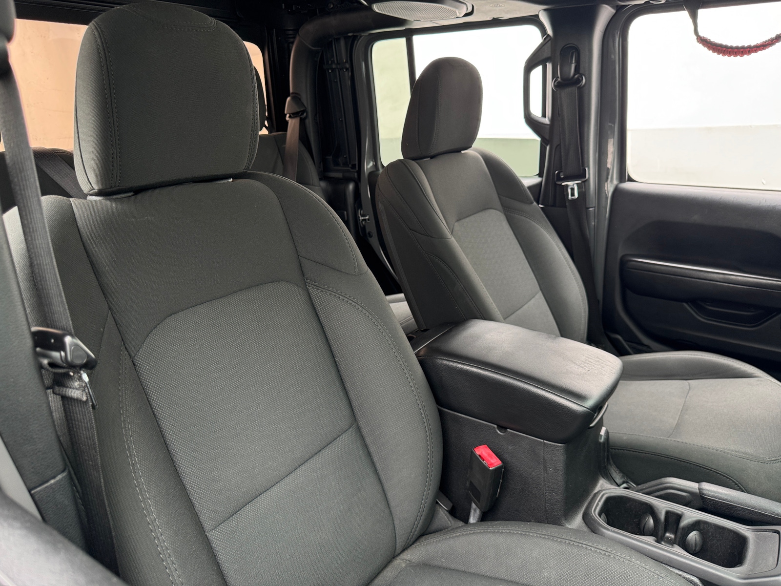 Thumbnail: 2020 Jeep Gladiator - 2