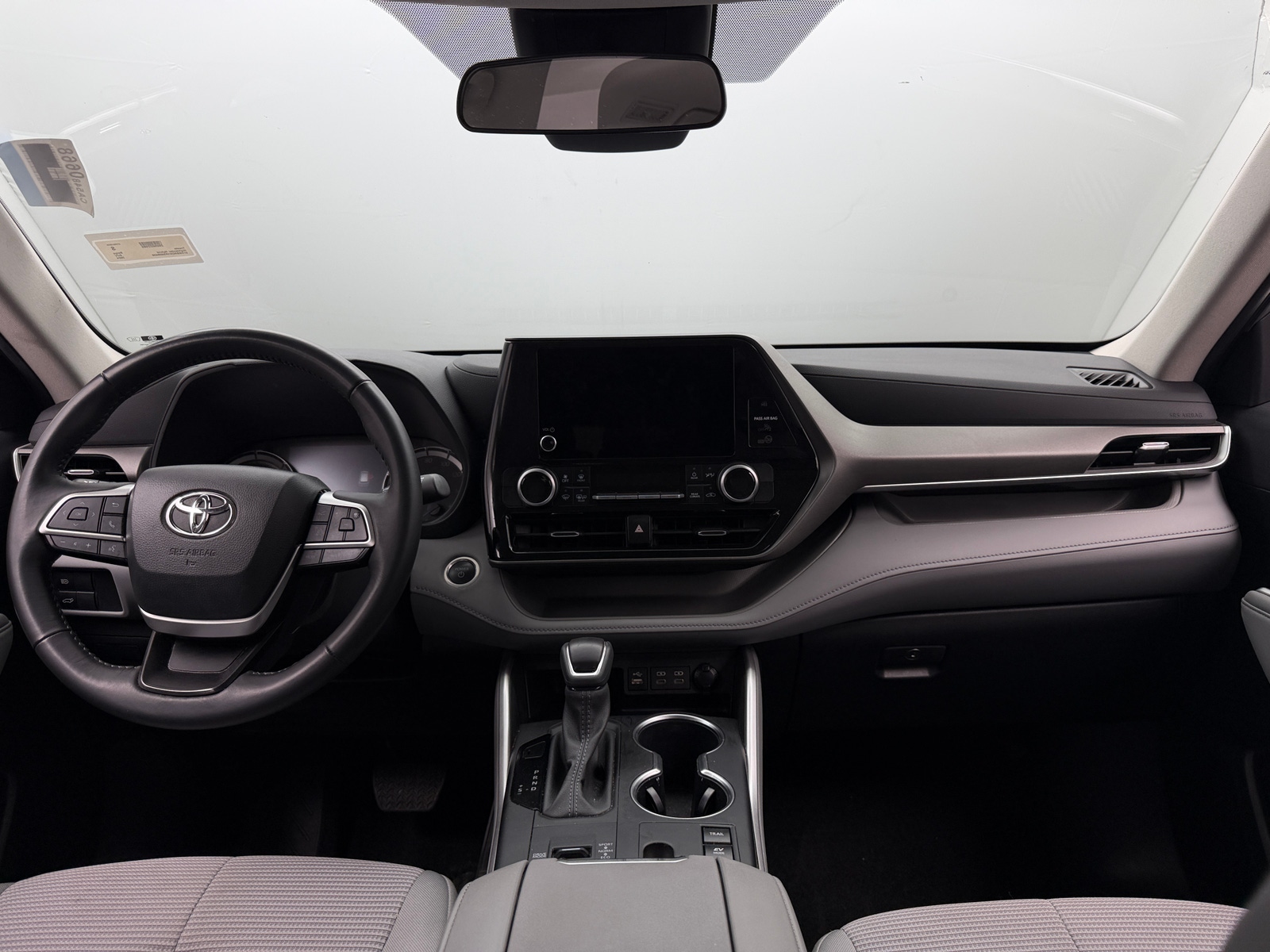 Thumbnail: 2024 Toyota Highlander - 3