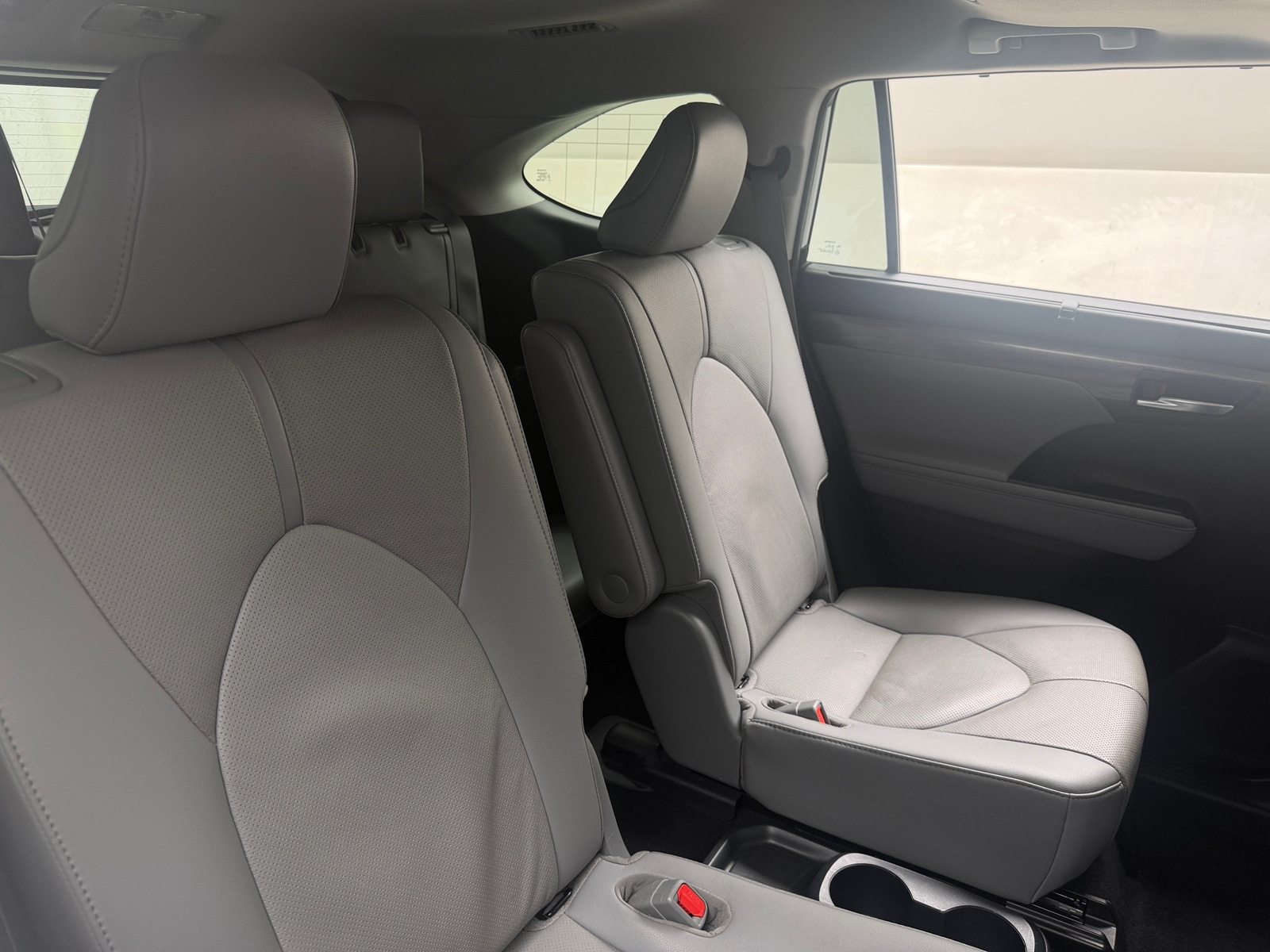 Thumbnail: 2021 Toyota Highlander - 5