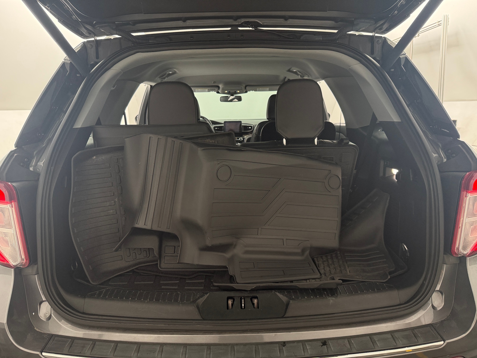 Thumbnail: 2023 Ford Explorer - 6