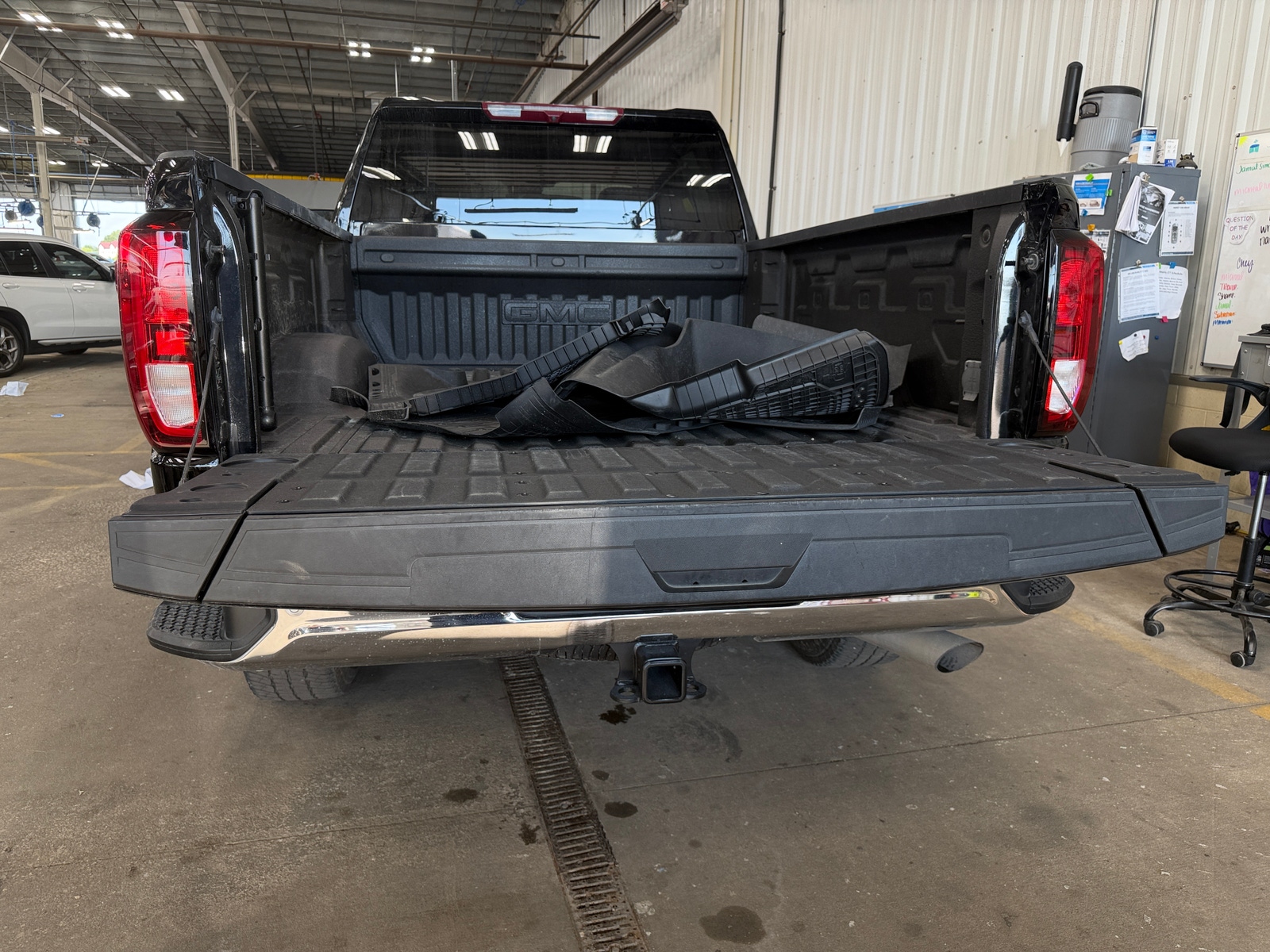 Thumbnail: 2024 GMC Sierra 2500 - 7