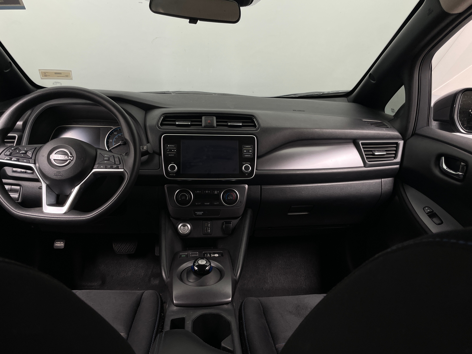 Thumbnail: 2023 Nissan Leaf - 3