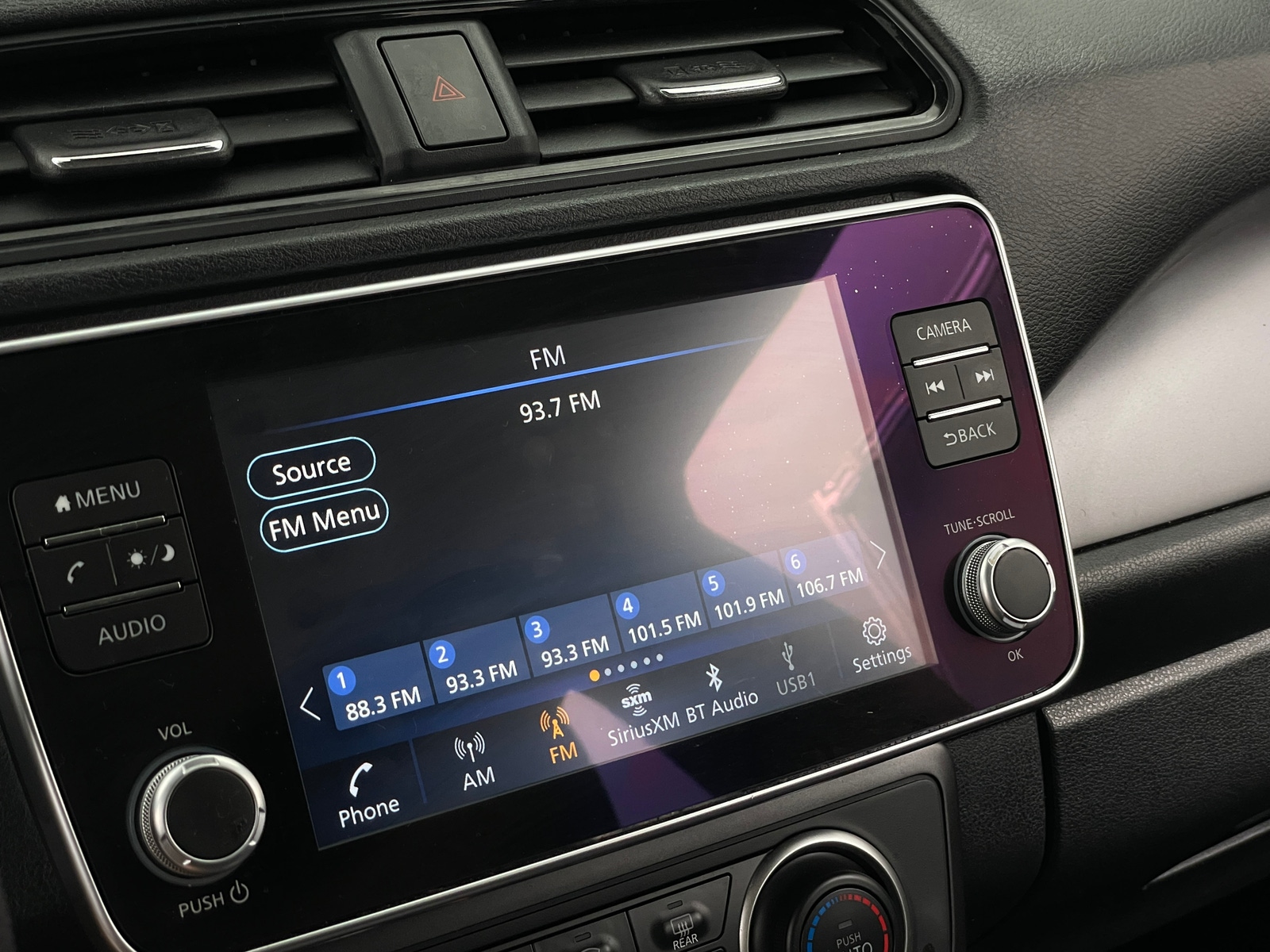 Thumbnail: 2023 Nissan Leaf - 4