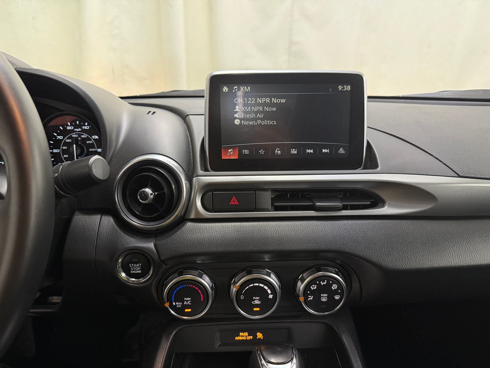 Thumbnail: 2019 Fiat 124 Spider - 4